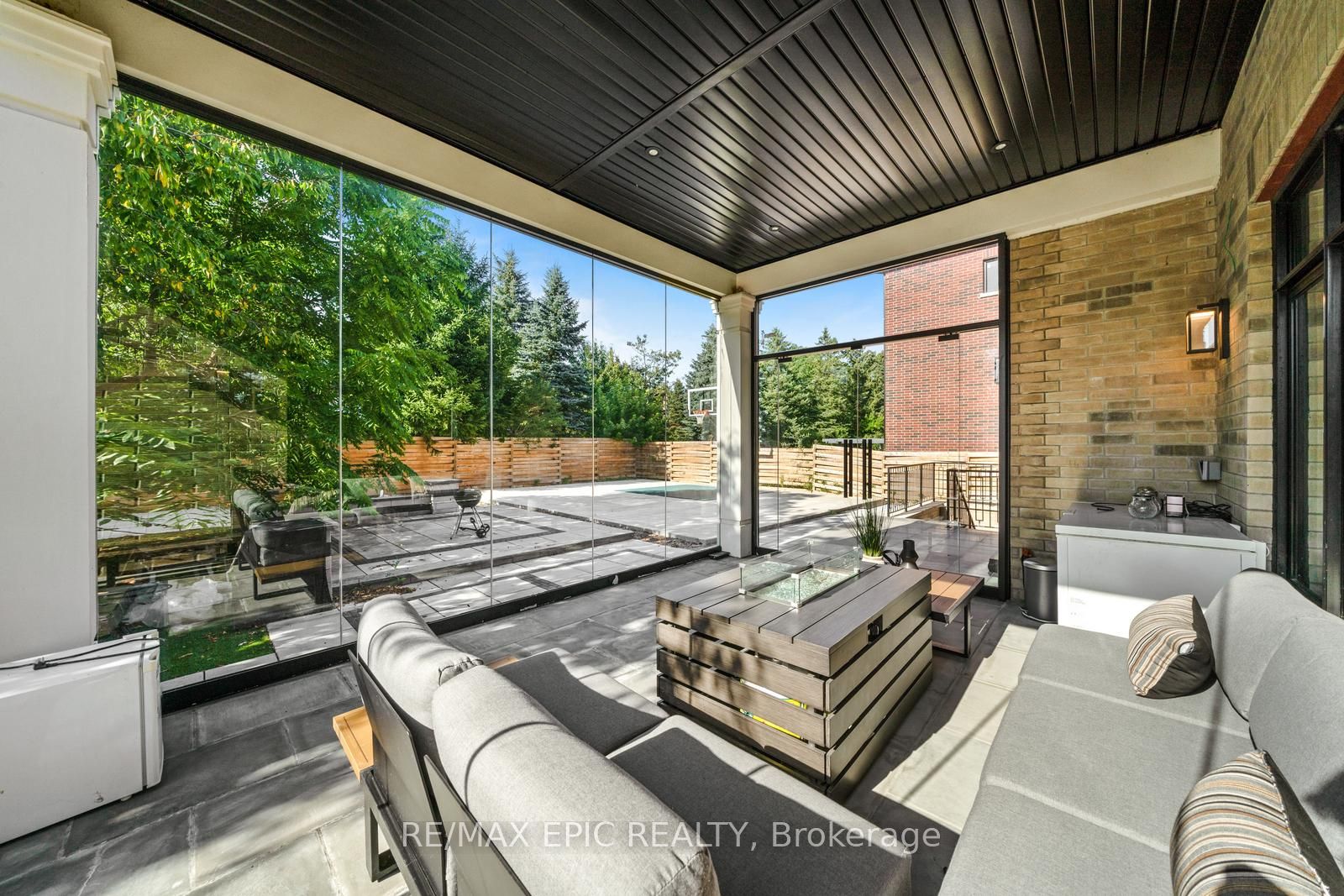 106 Dexter Rd