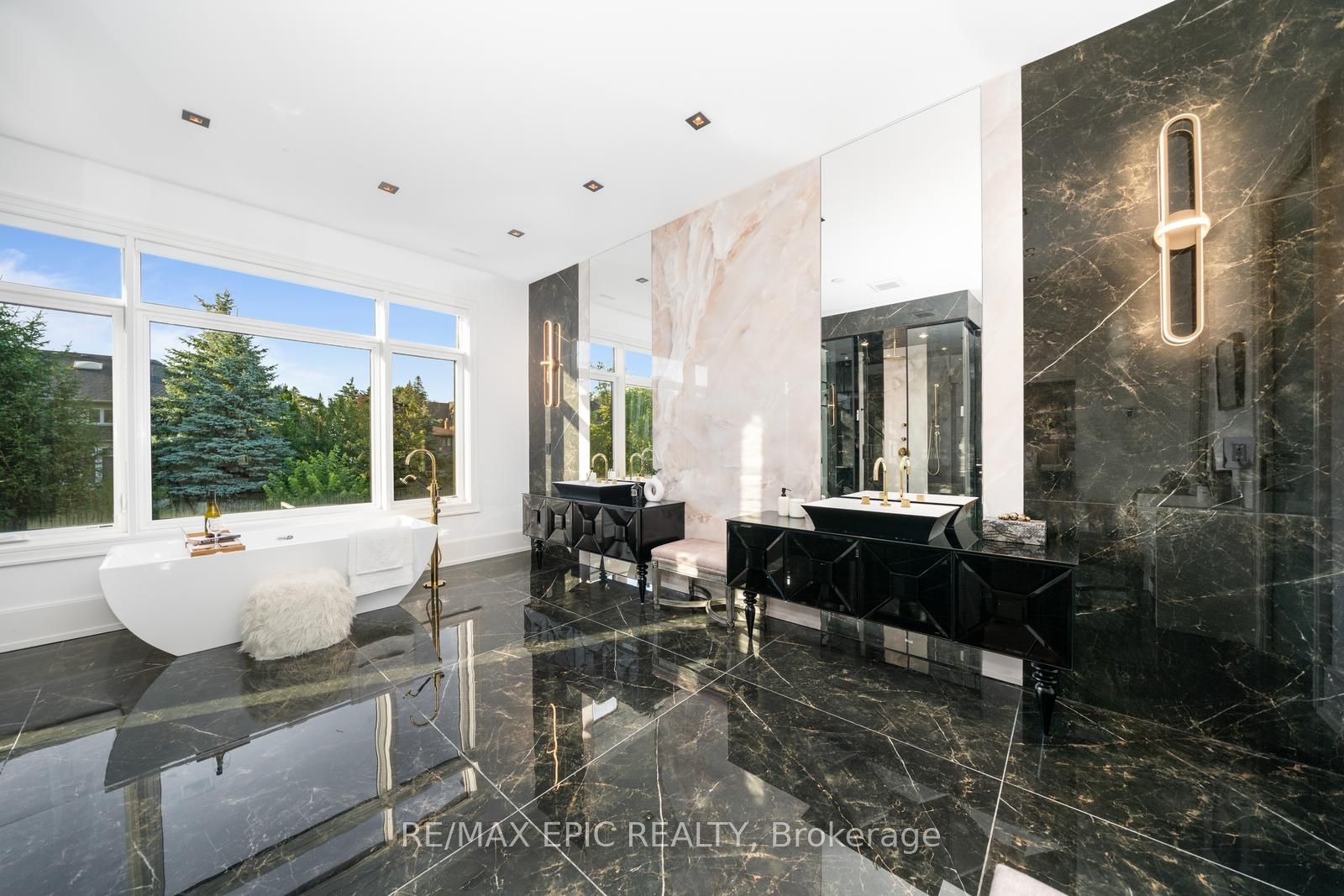 106 Dexter Rd
