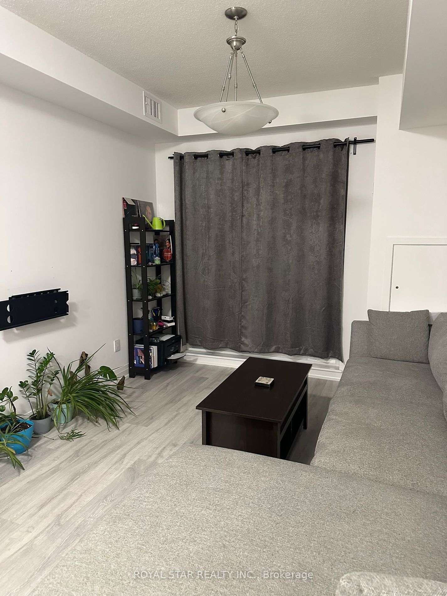 9700 Ninth Line, #216