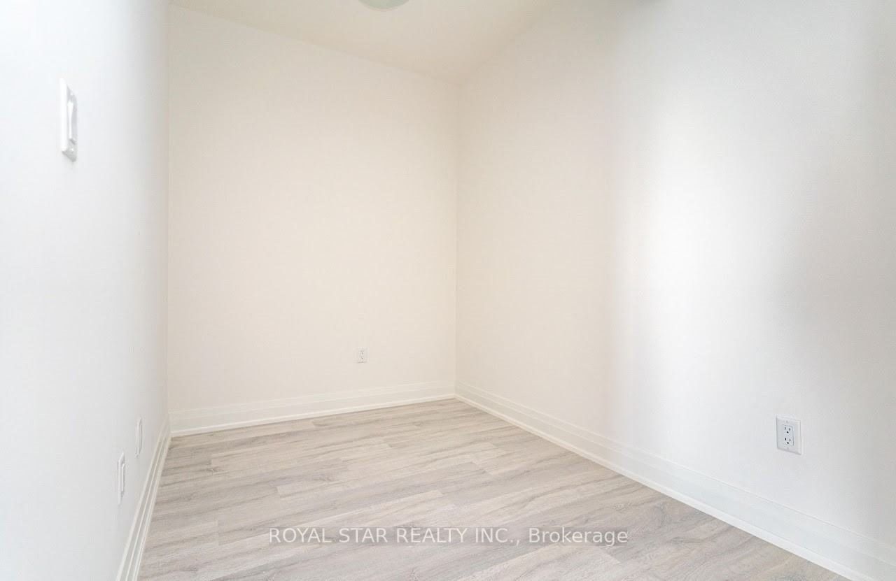 9700 Ninth Line, #216