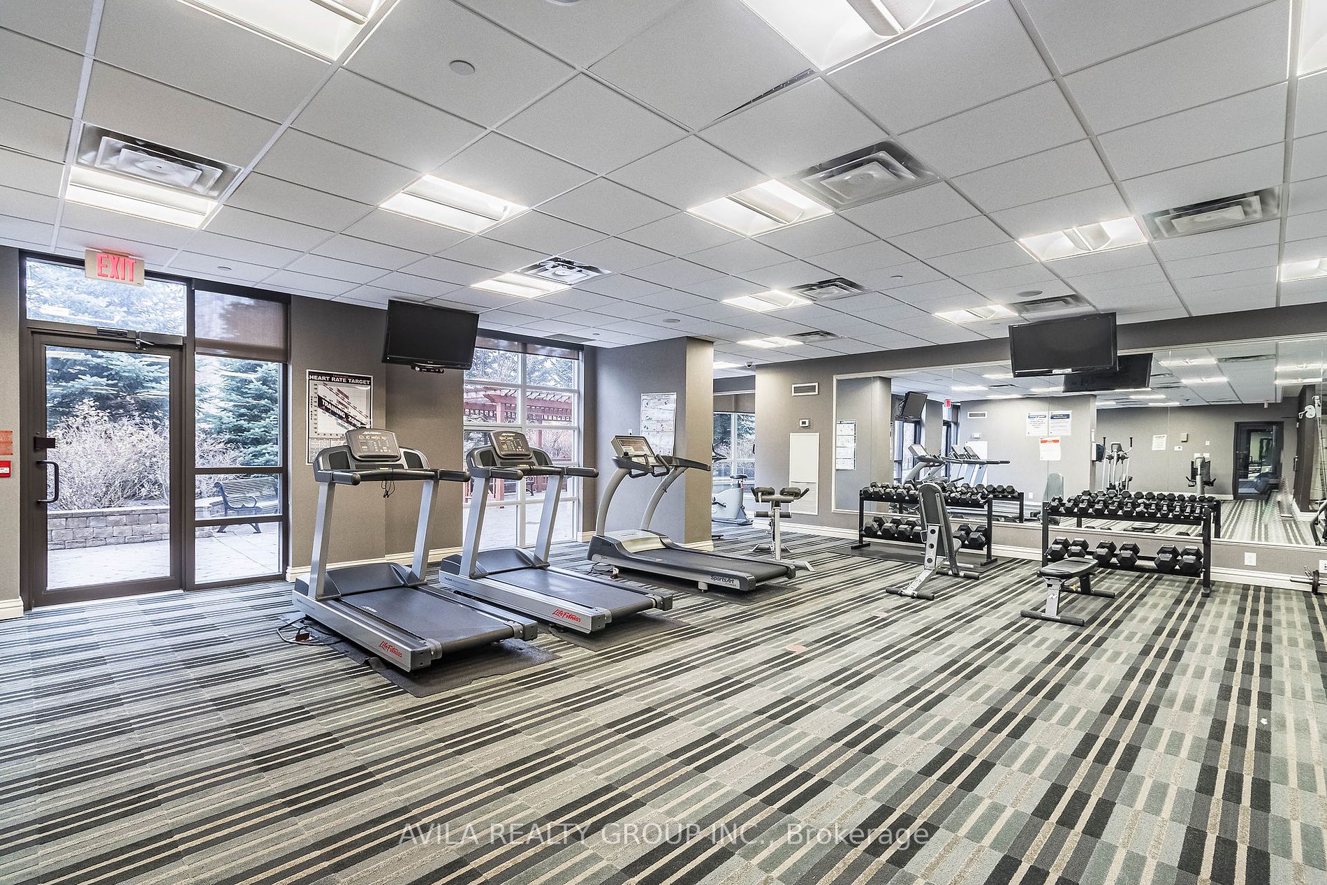 9235 Jane Street, #104