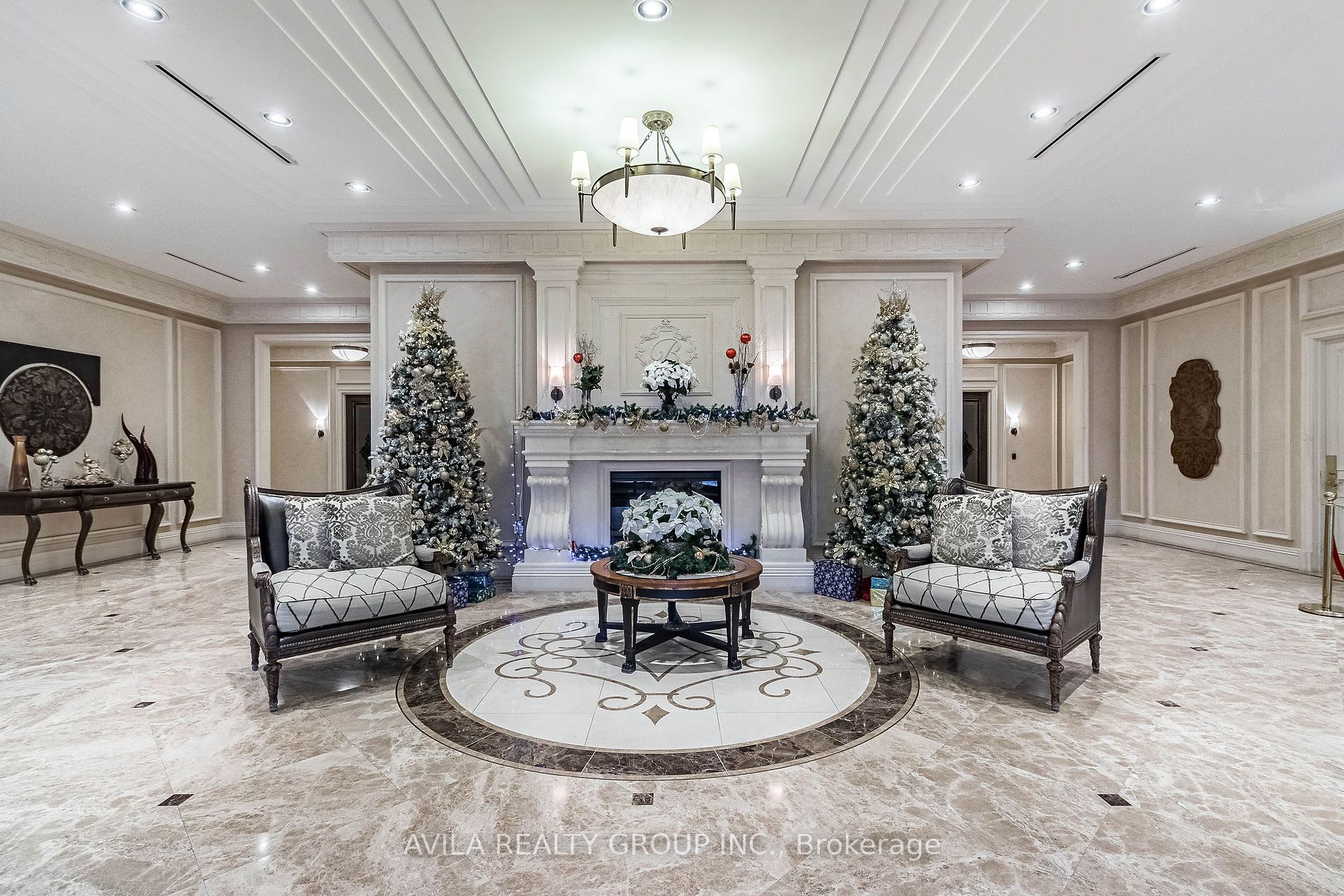 9235 Jane Street, #104