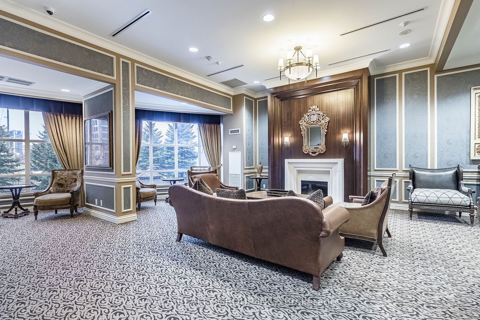 9235 Jane Street, #104