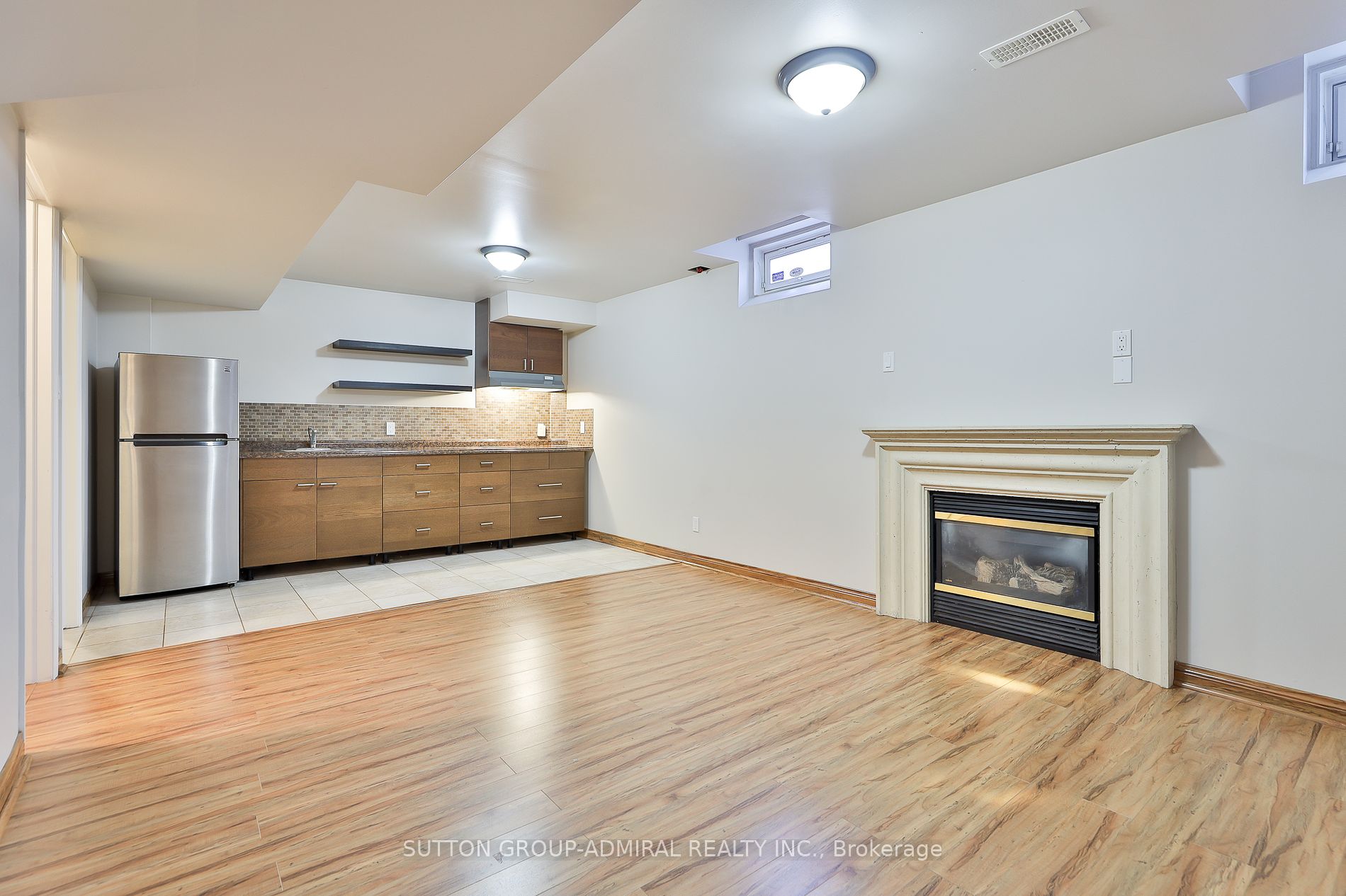 70 Fraserwood Rd