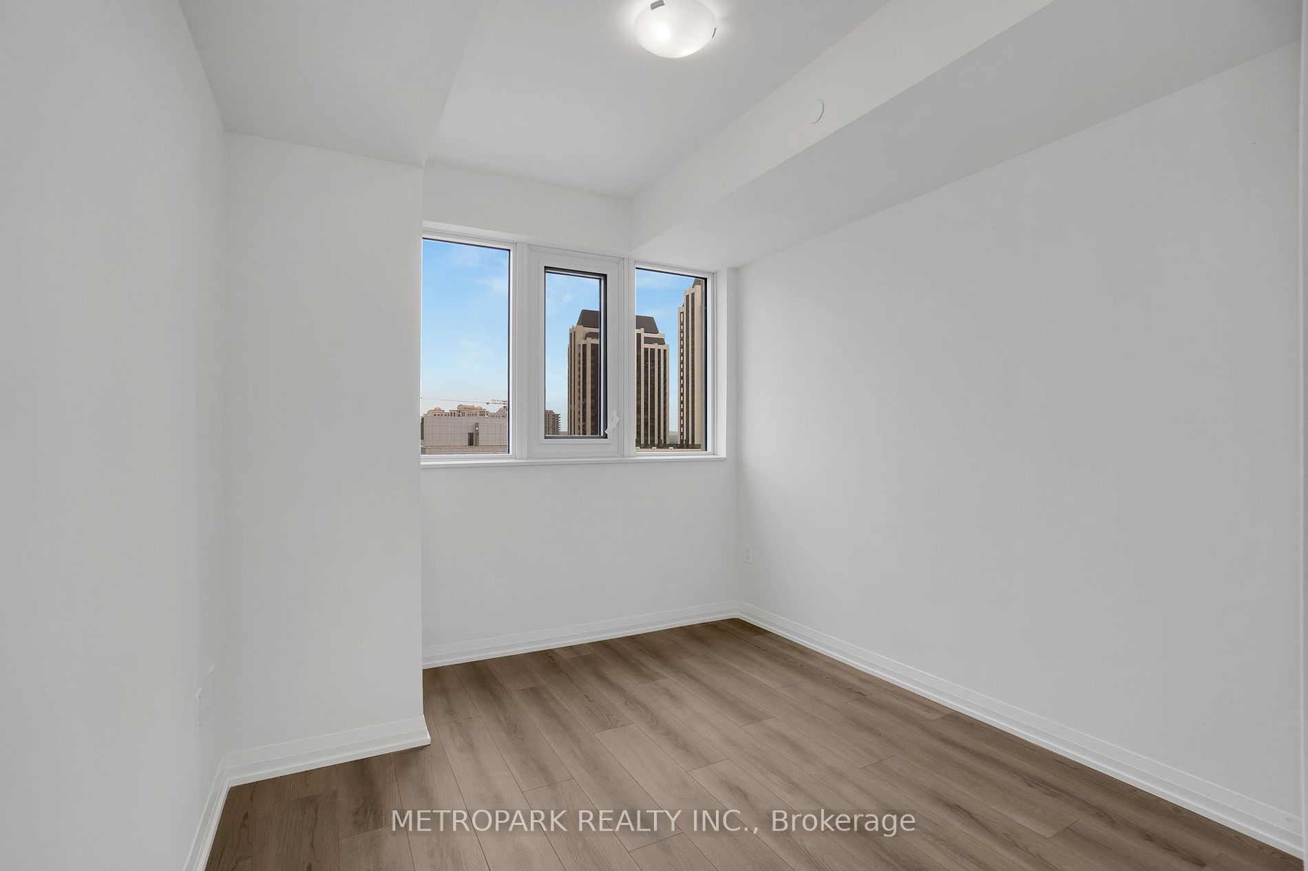 9000 Jane Street, #702