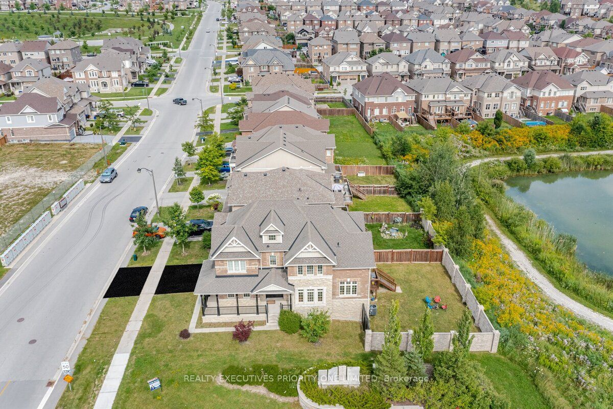 1 Treetops Boulevard