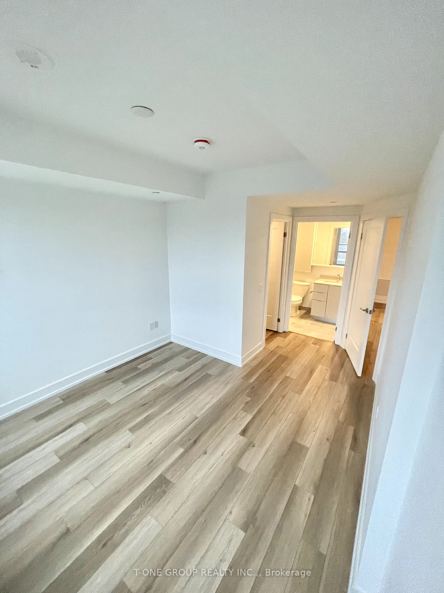 8 cedarland Drive #318