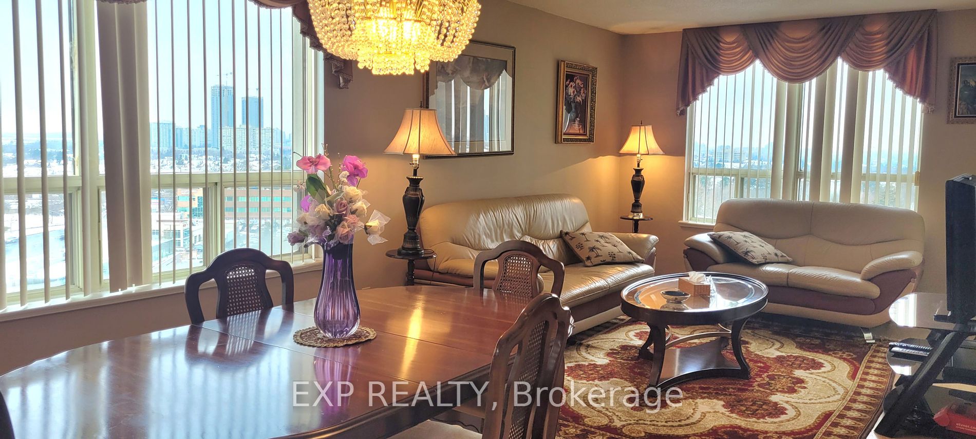 7 Townsgate Drive #1203