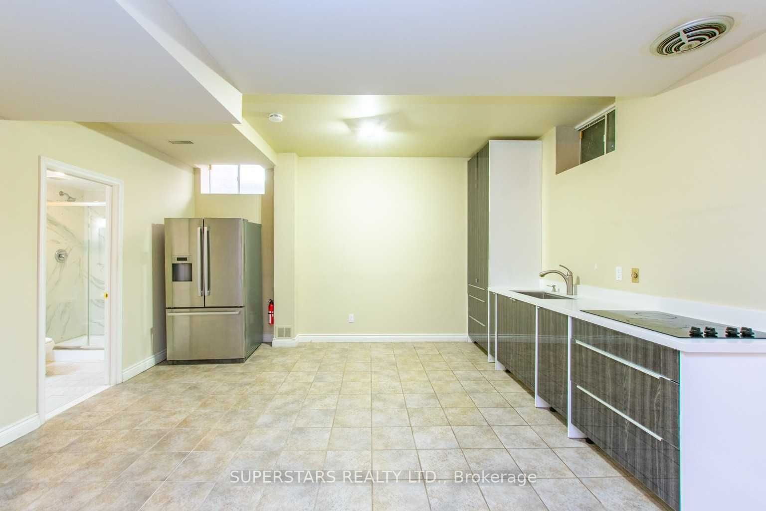 8 Huronia Place #Bsmt
