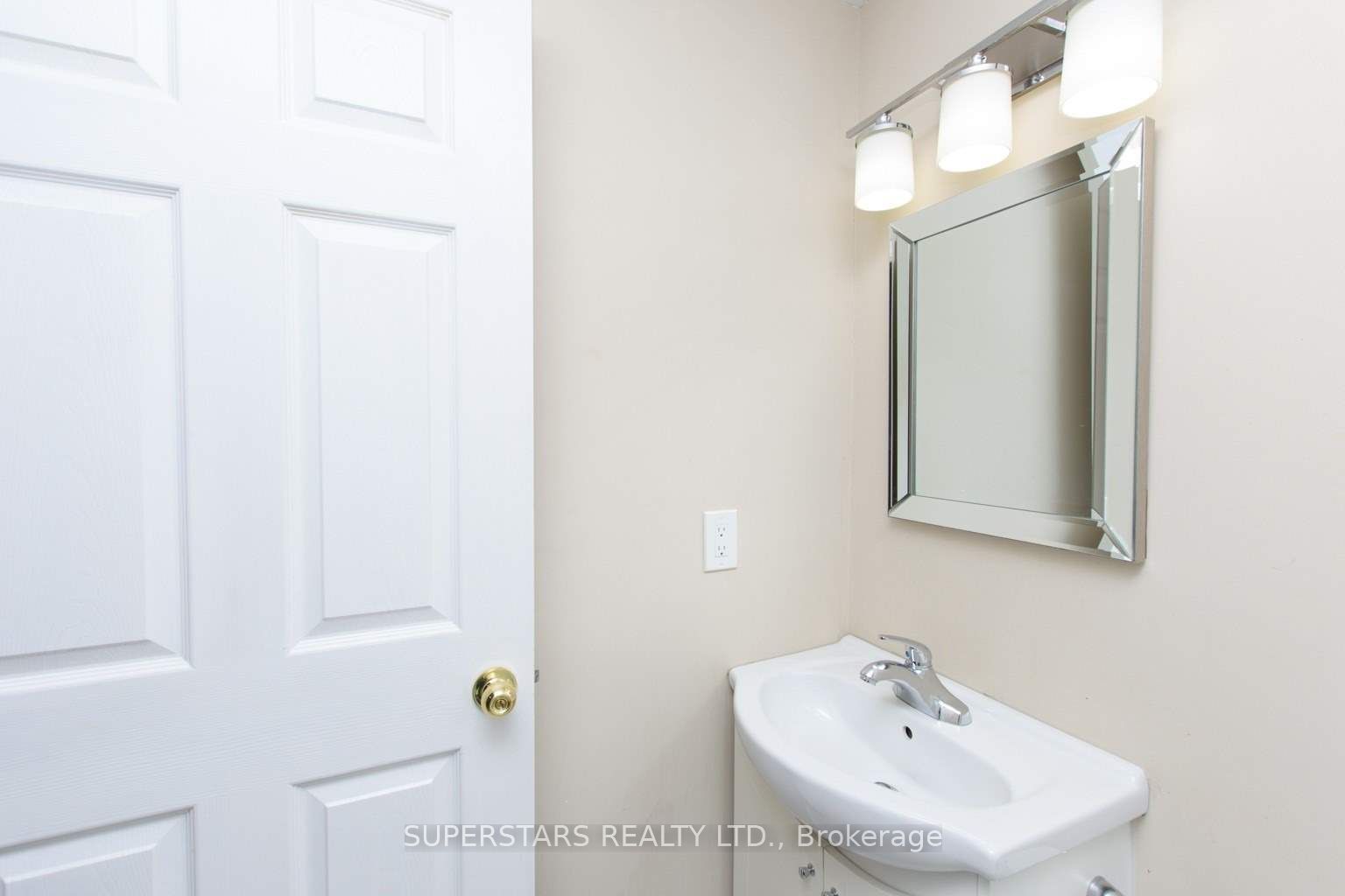 8 Huronia Place #Bsmt