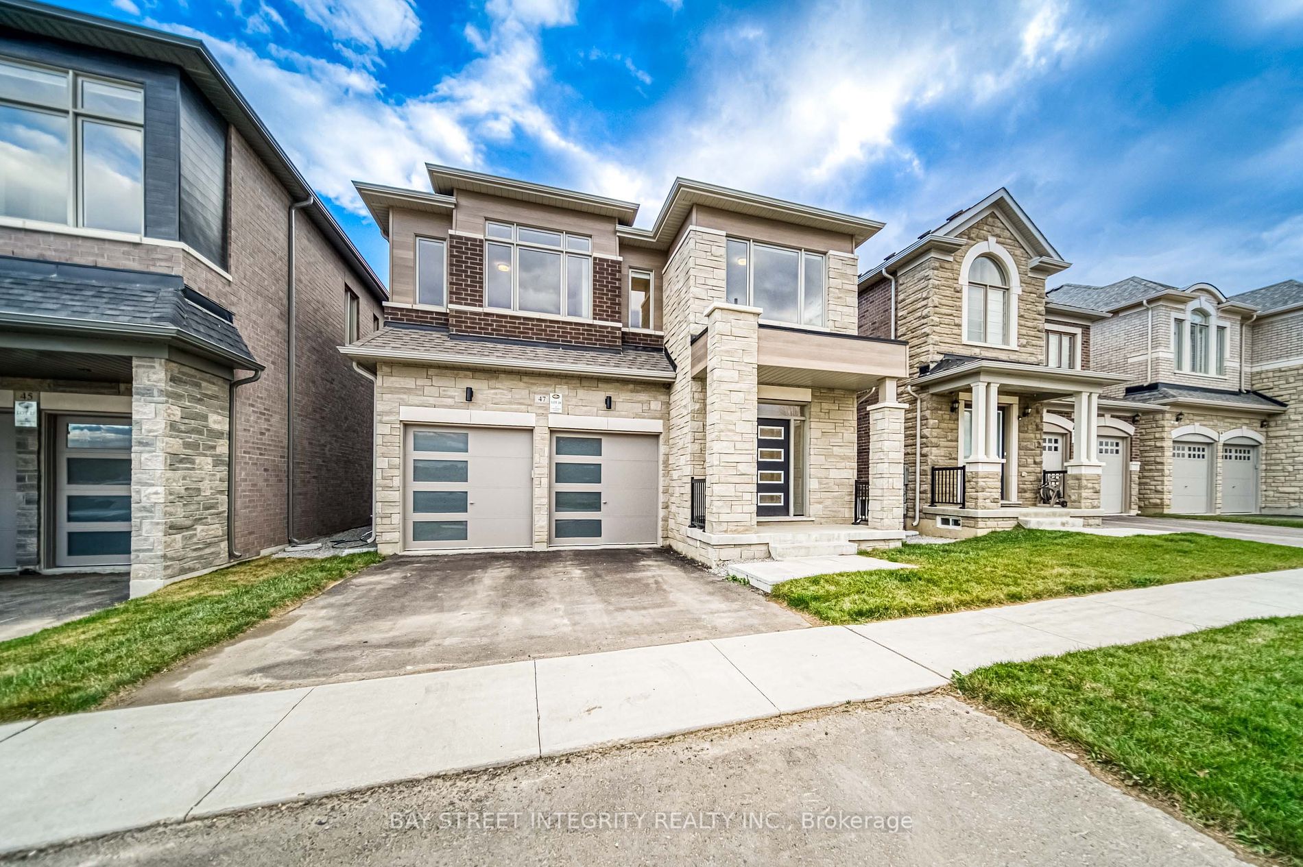 47 Longworth Ave