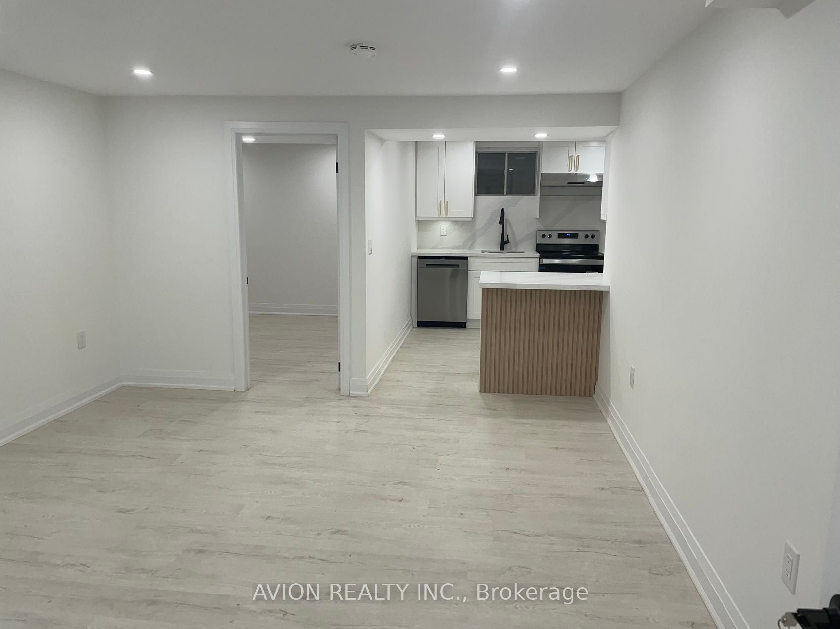 1 Rosegarden Cres