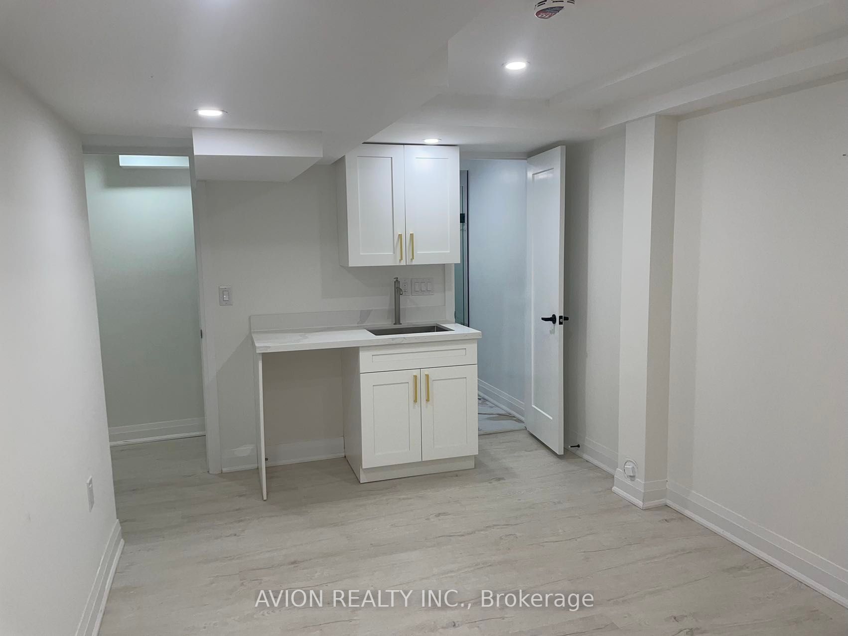 1 Rosegarden Cres