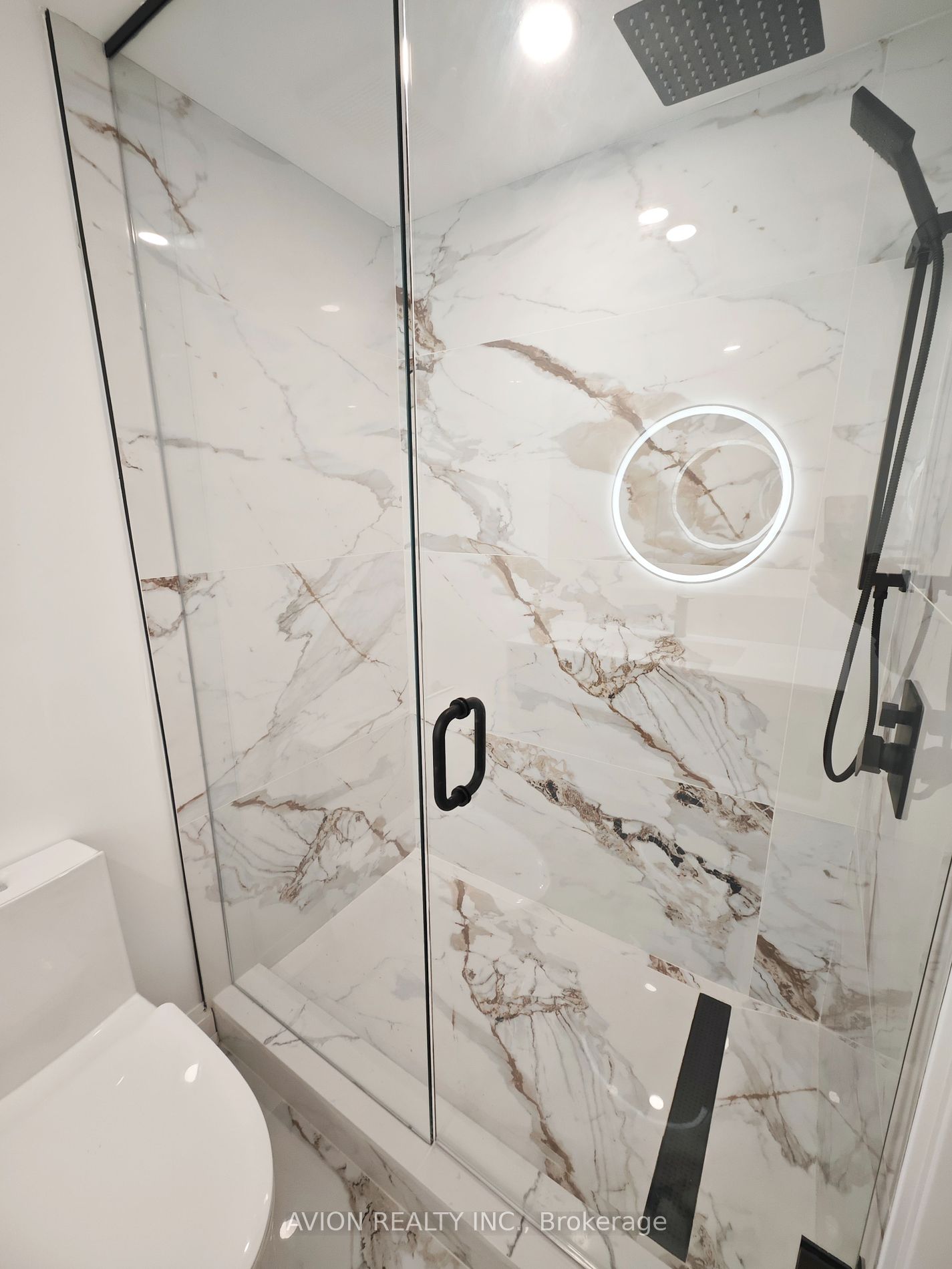 1 Rosegarden Cres
