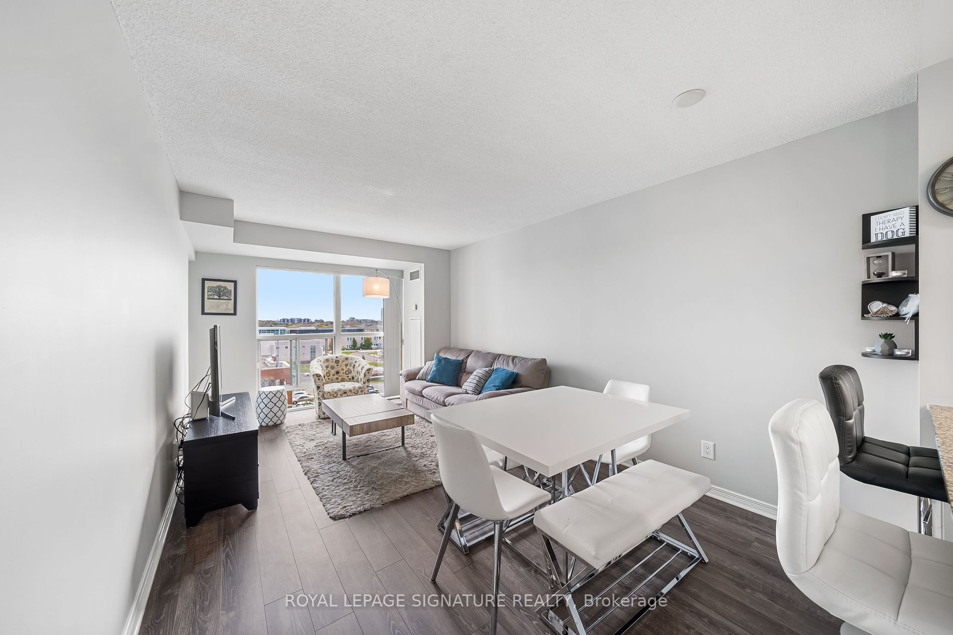 185 Oneida Crescent, #702