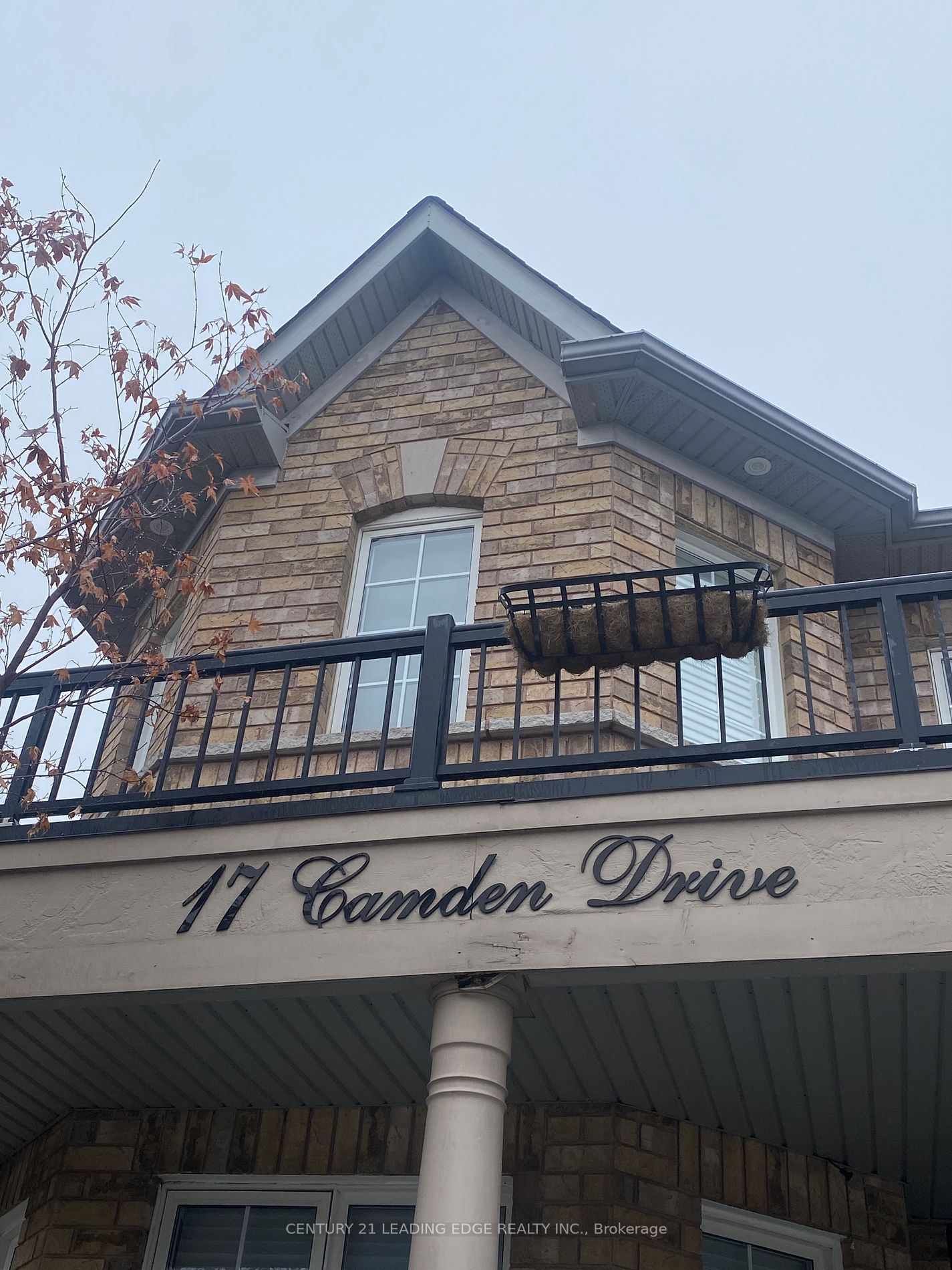 17 Camden Drive