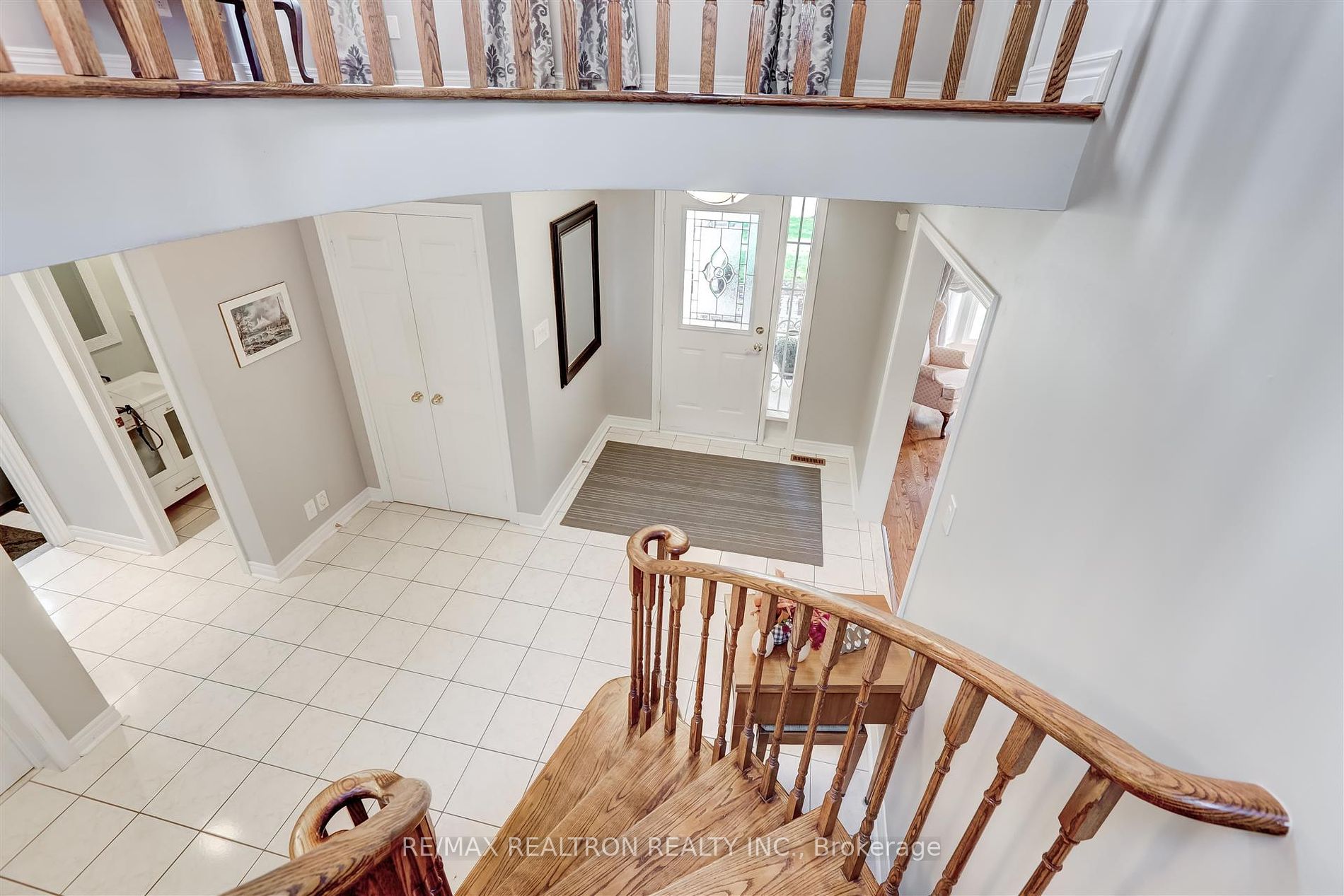 561 Roeder Crt