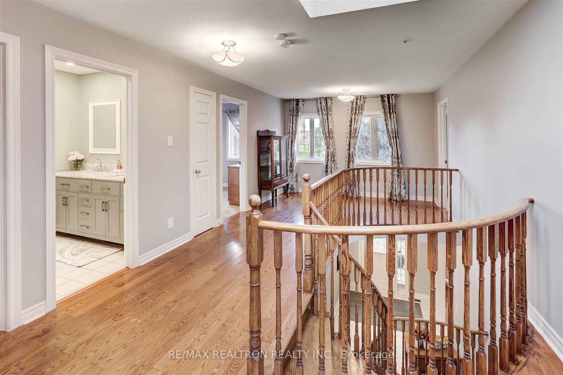 561 Roeder Crt