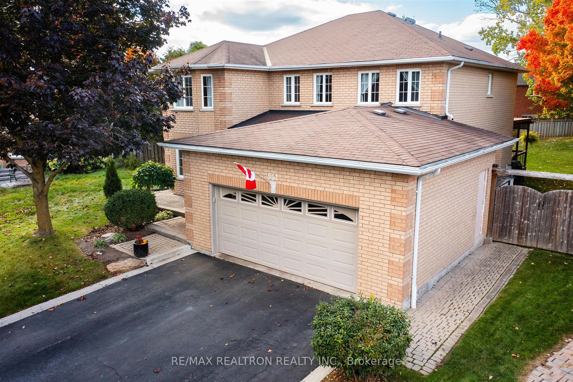 561 Roeder Crt