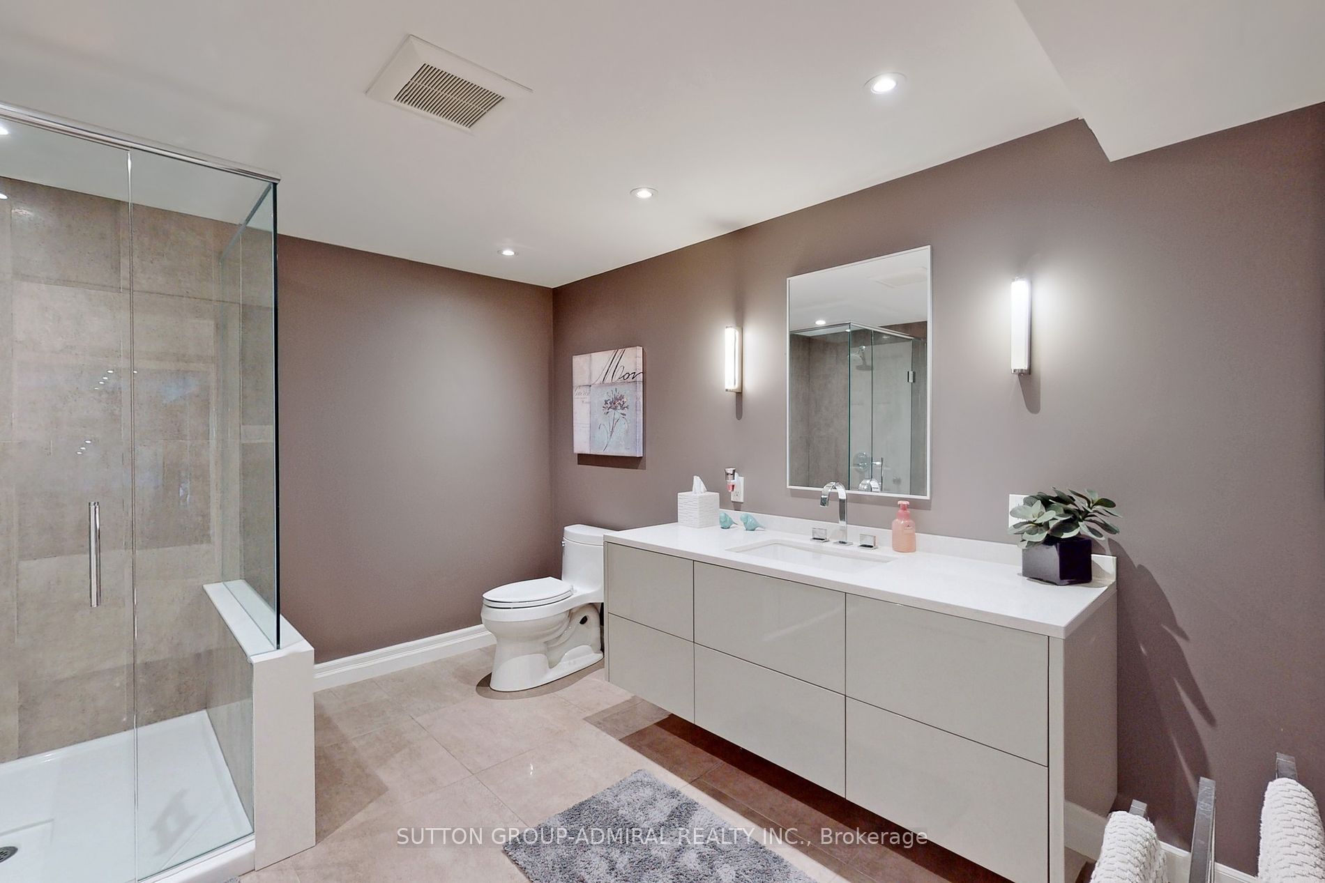 2 Grandview Crescent