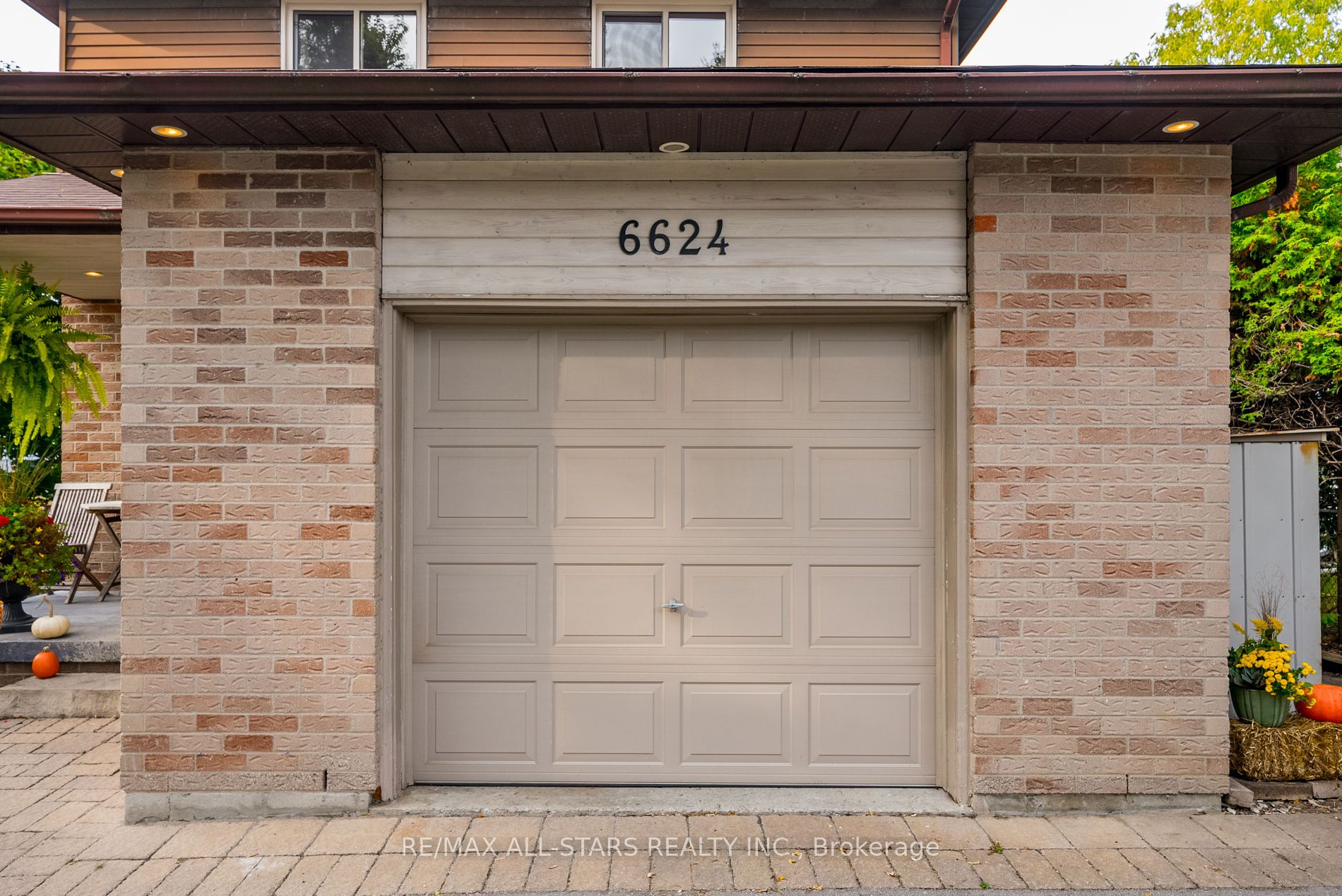 6624 Main Street