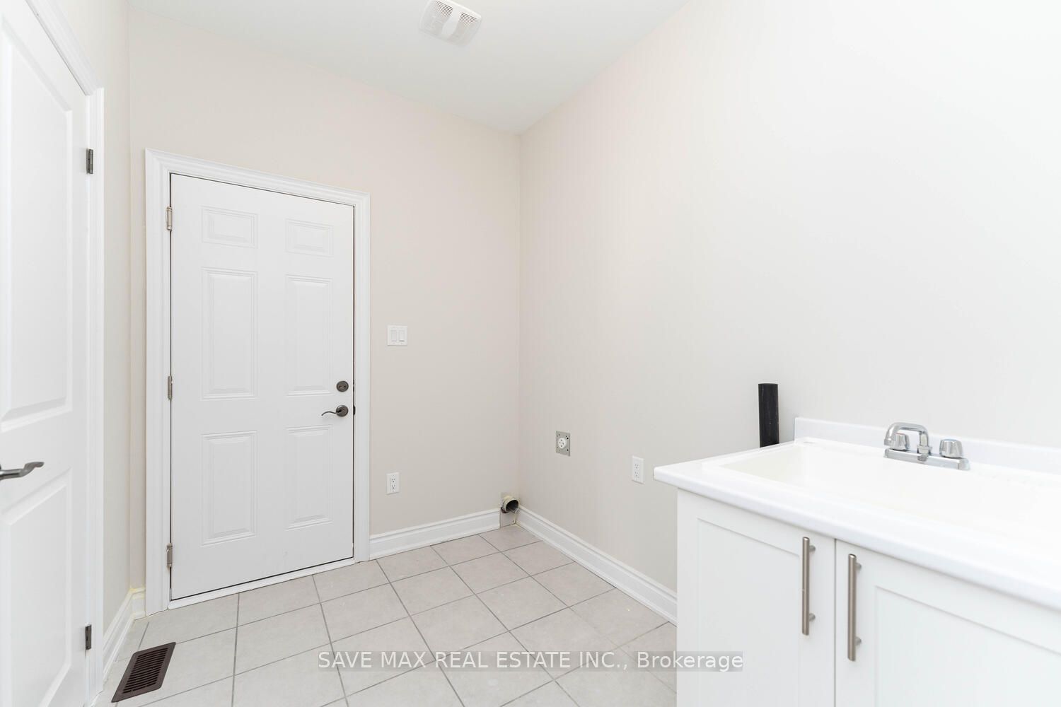 26 Birchwood Lane