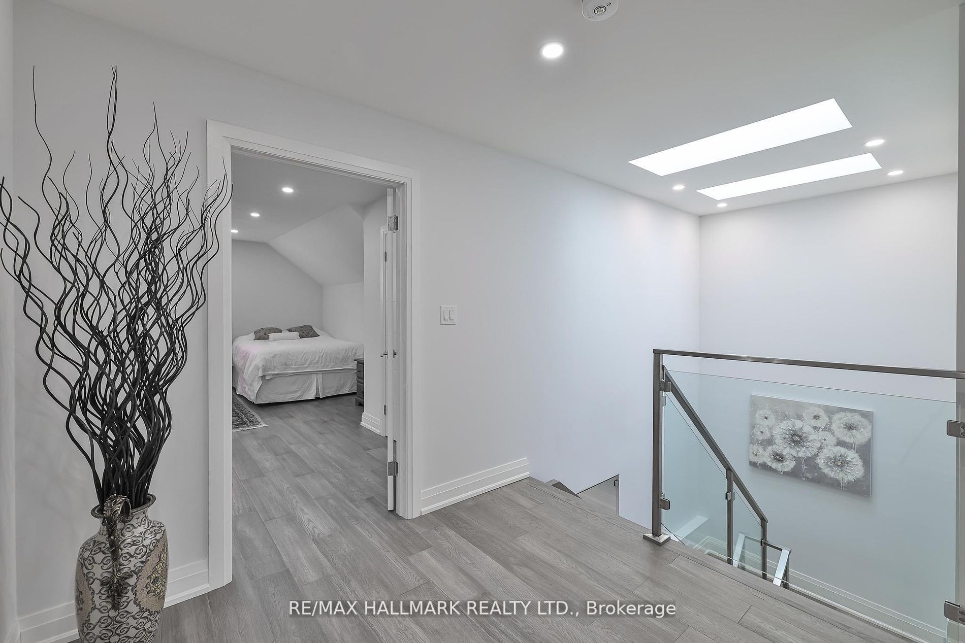 147 Royal Orchard Boulevard