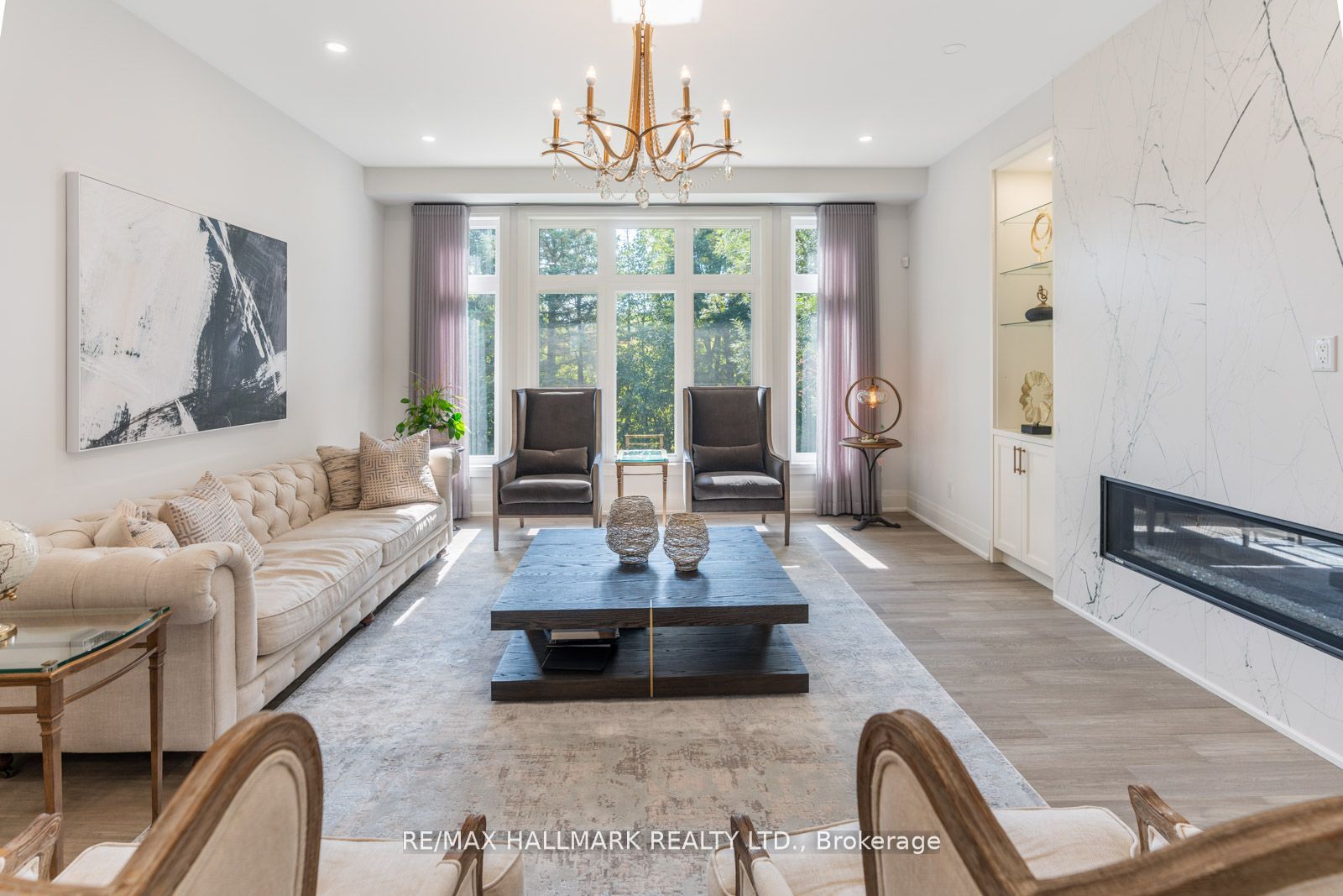 147 Royal Orchard Boulevard