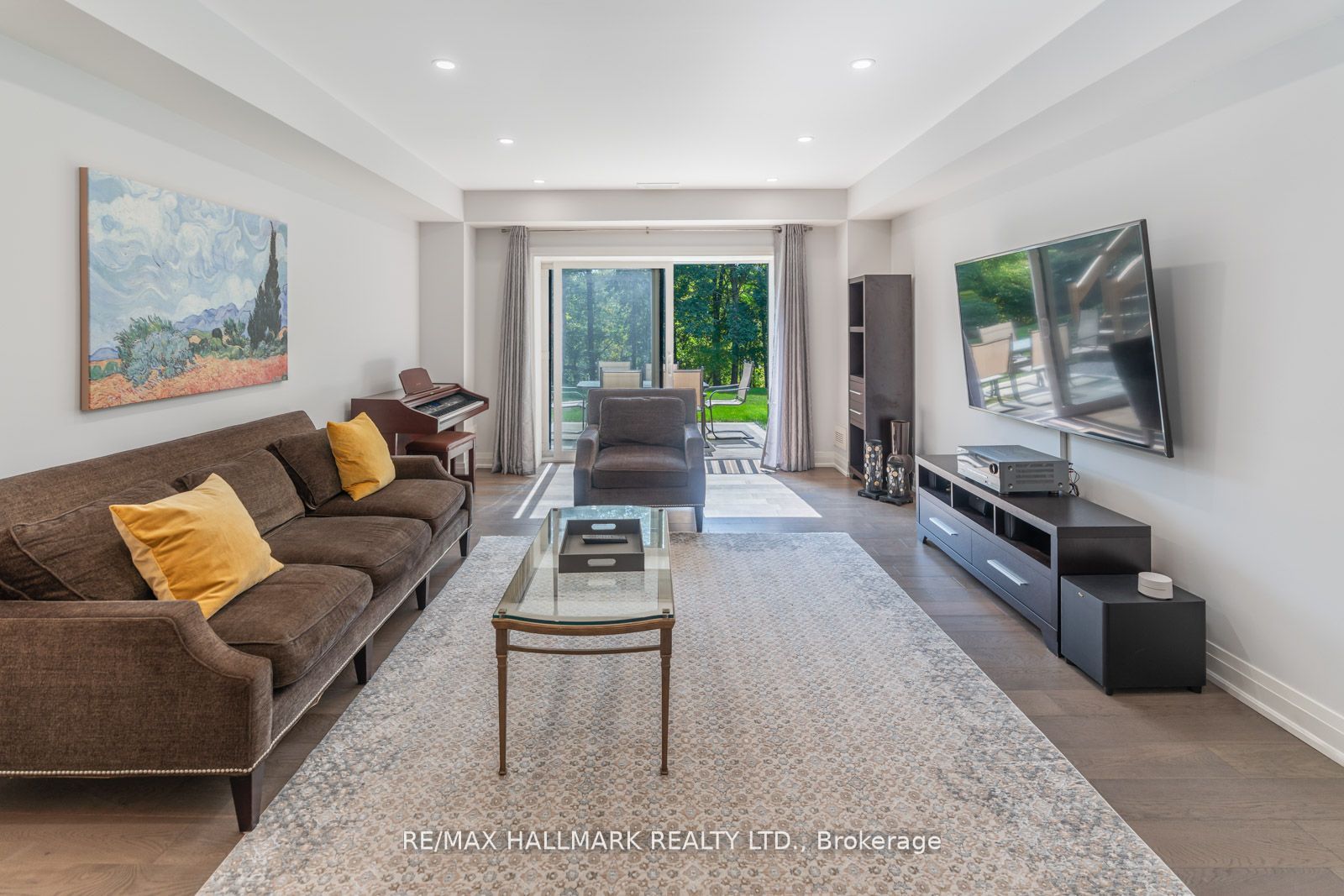 147 Royal Orchard Boulevard