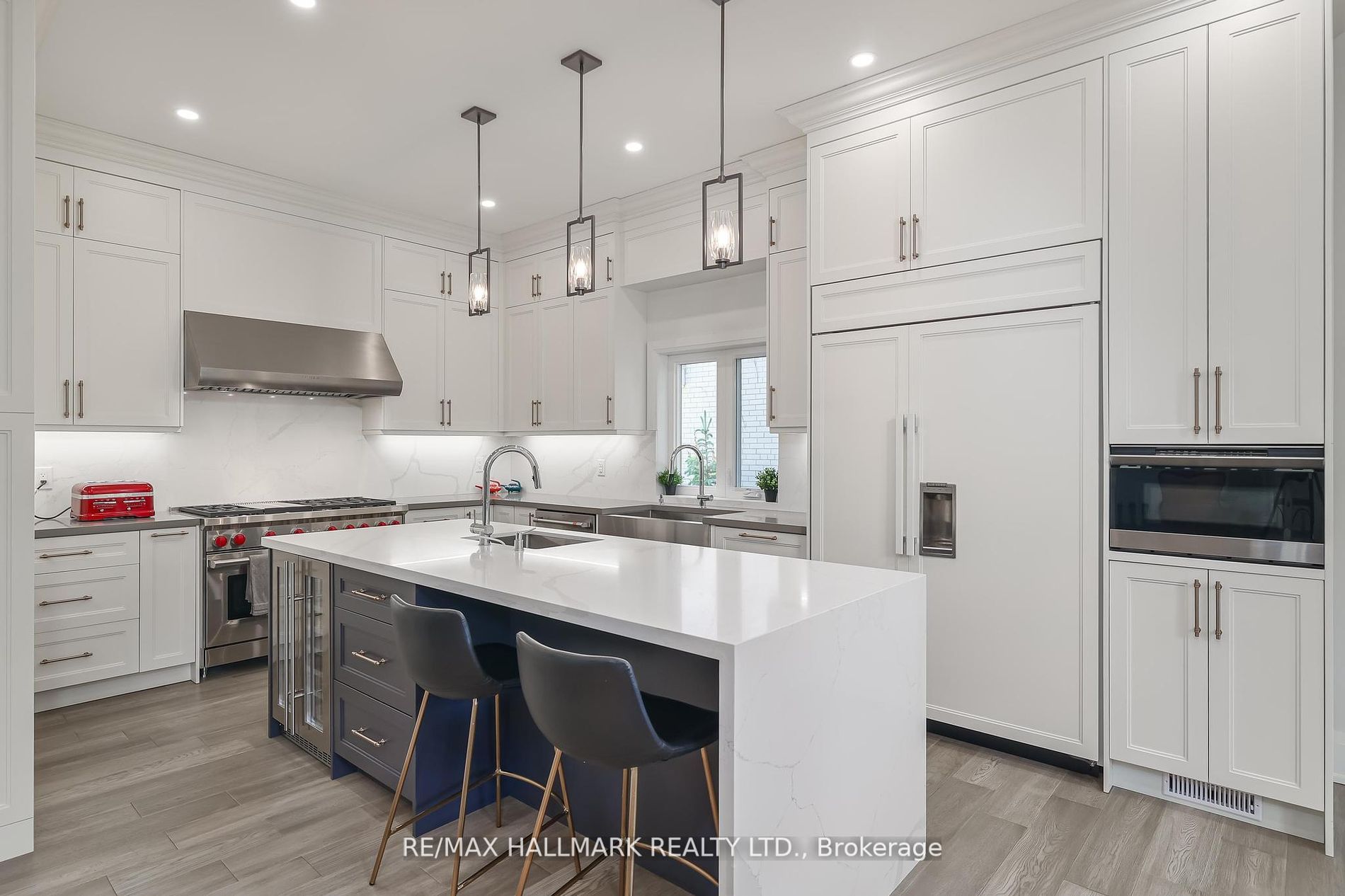 147 Royal Orchard Boulevard