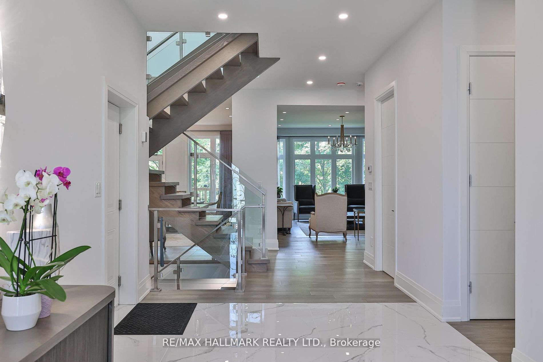 147 Royal Orchard Boulevard