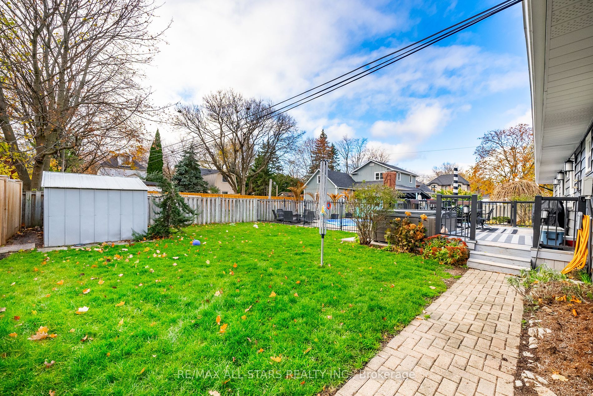96 Park Dr