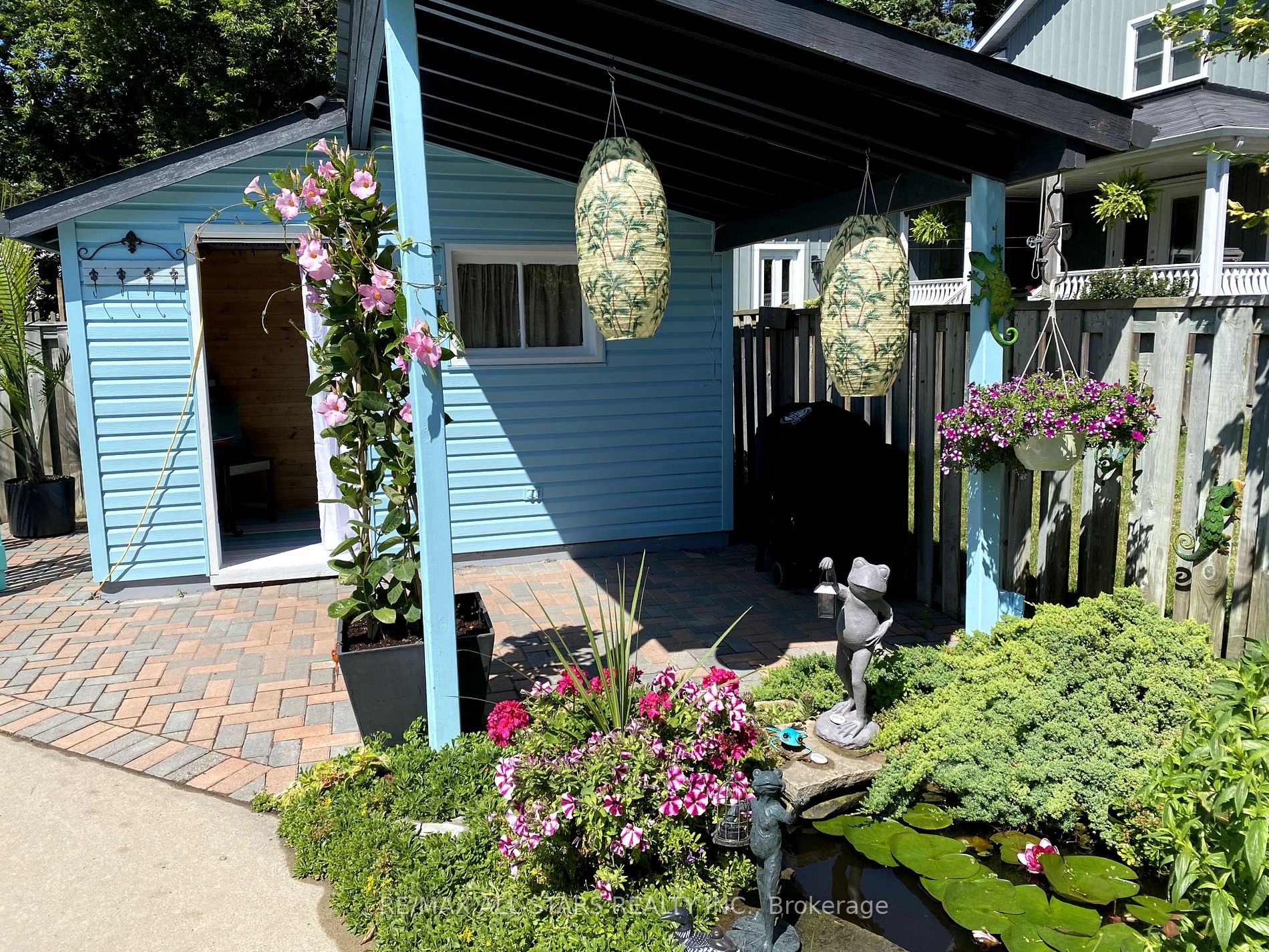 96 Park Dr