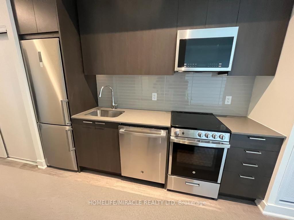 185 Deerfield Road #114