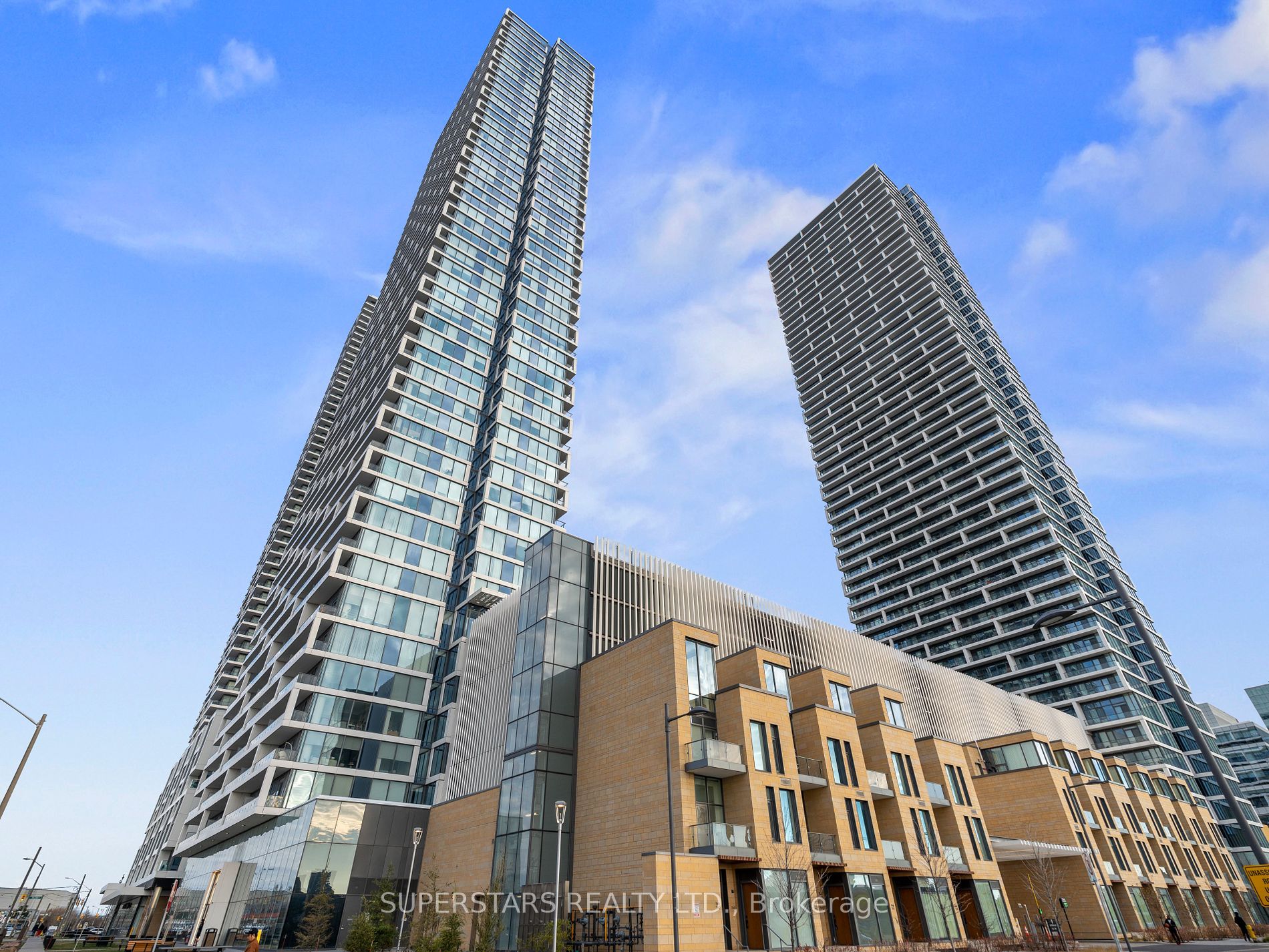 898 Portage Parkway, #6101