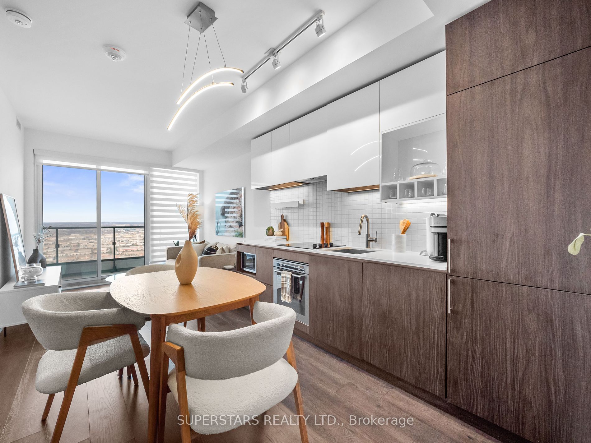 898 Portage Parkway, #6101
