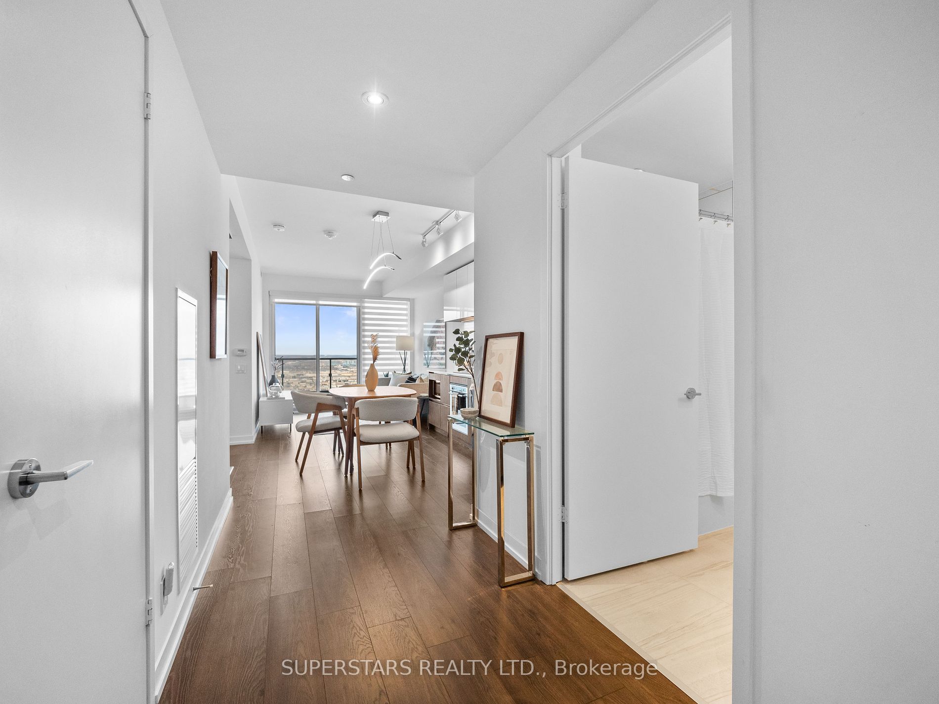898 Portage Parkway, #6101