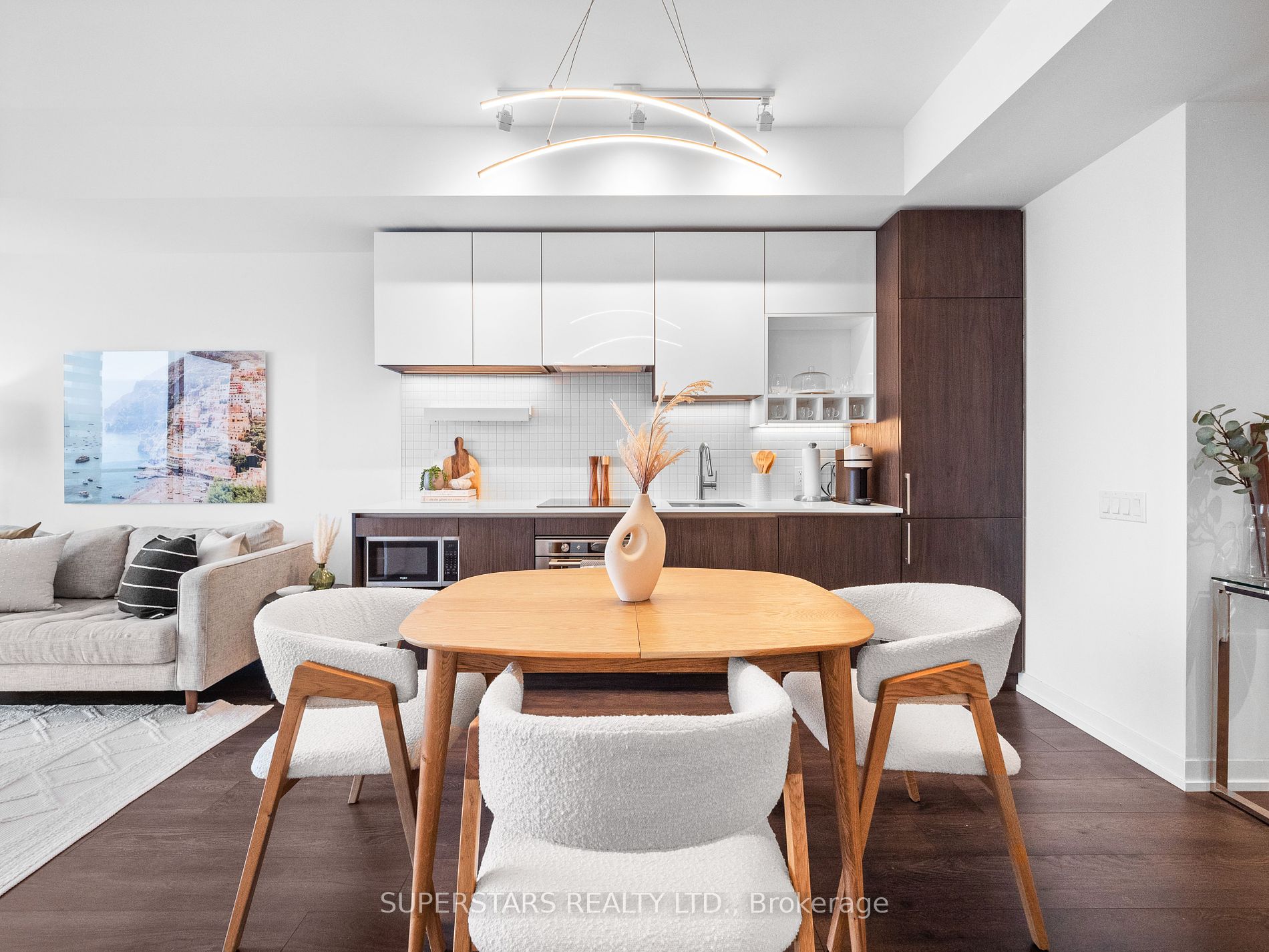 898 Portage Parkway, #6101