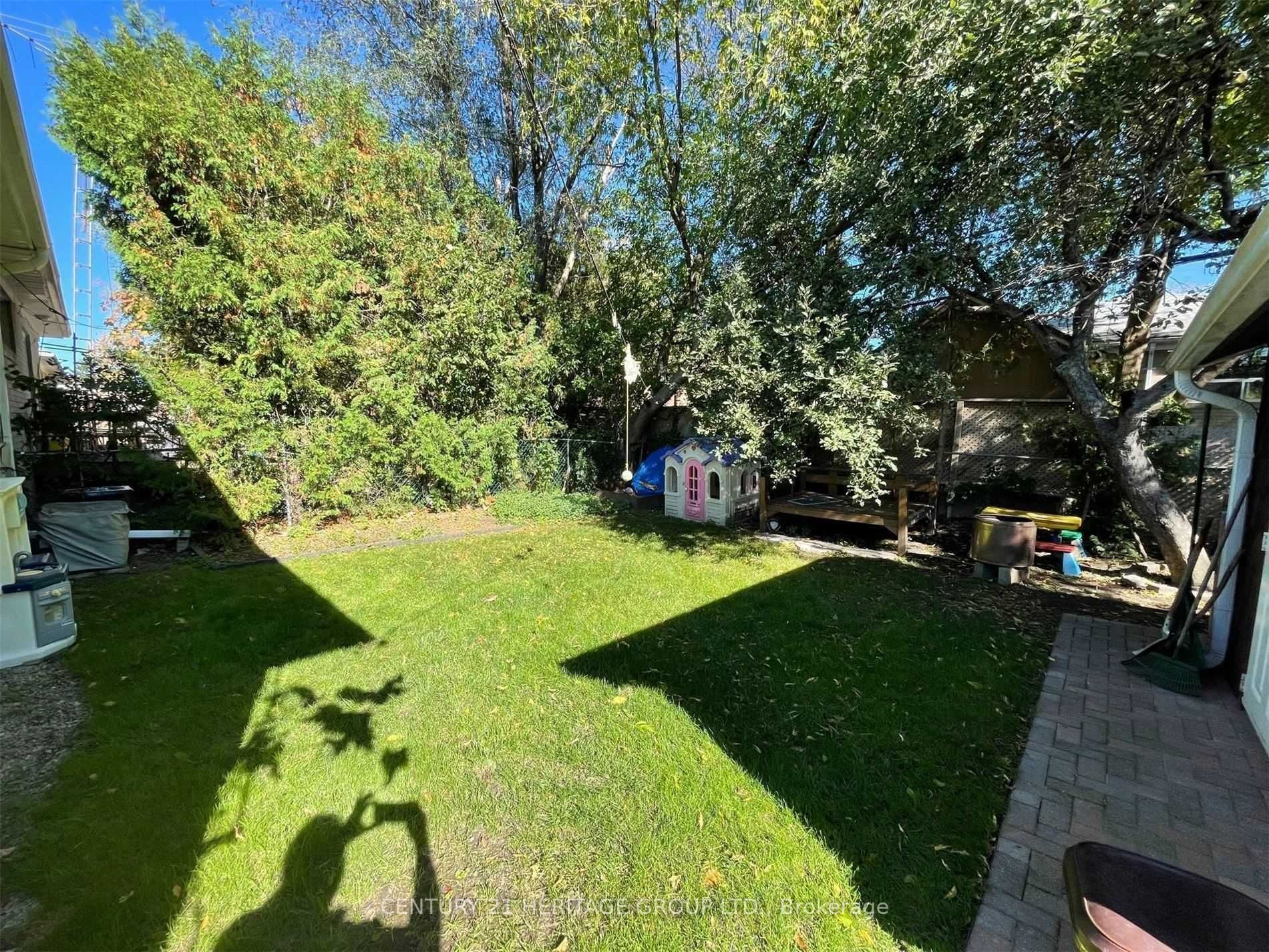 231 Blue Grass Boulevard