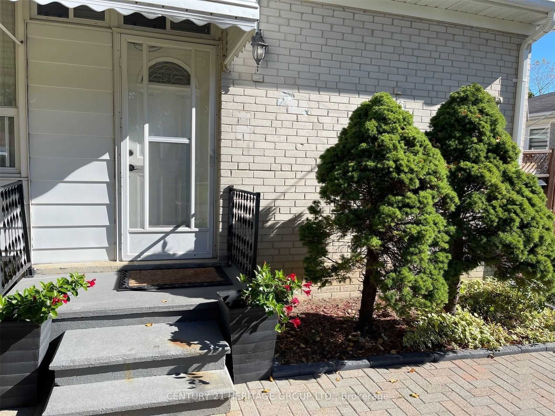 231 Blue Grass Boulevard