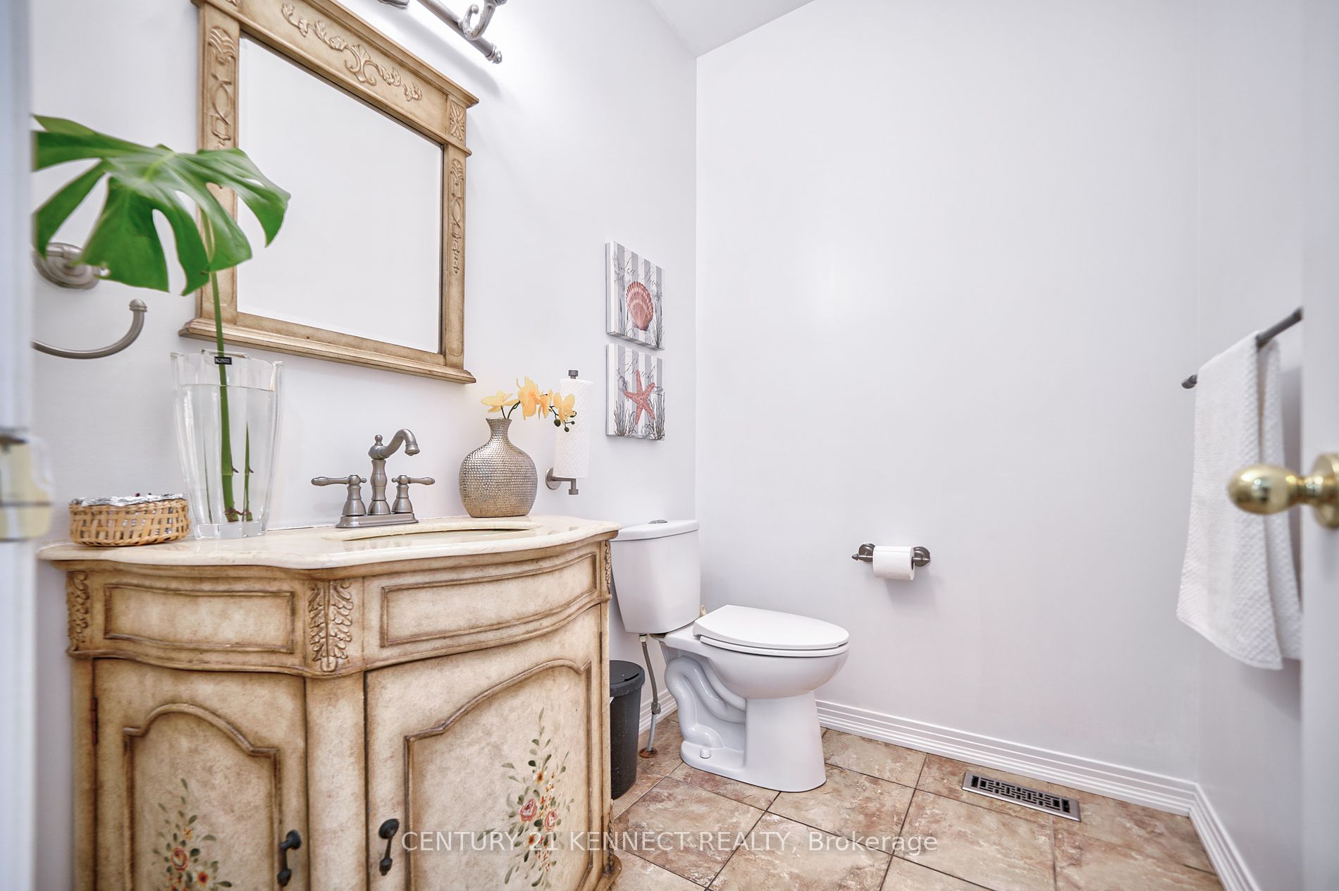 405 Dowson Loop