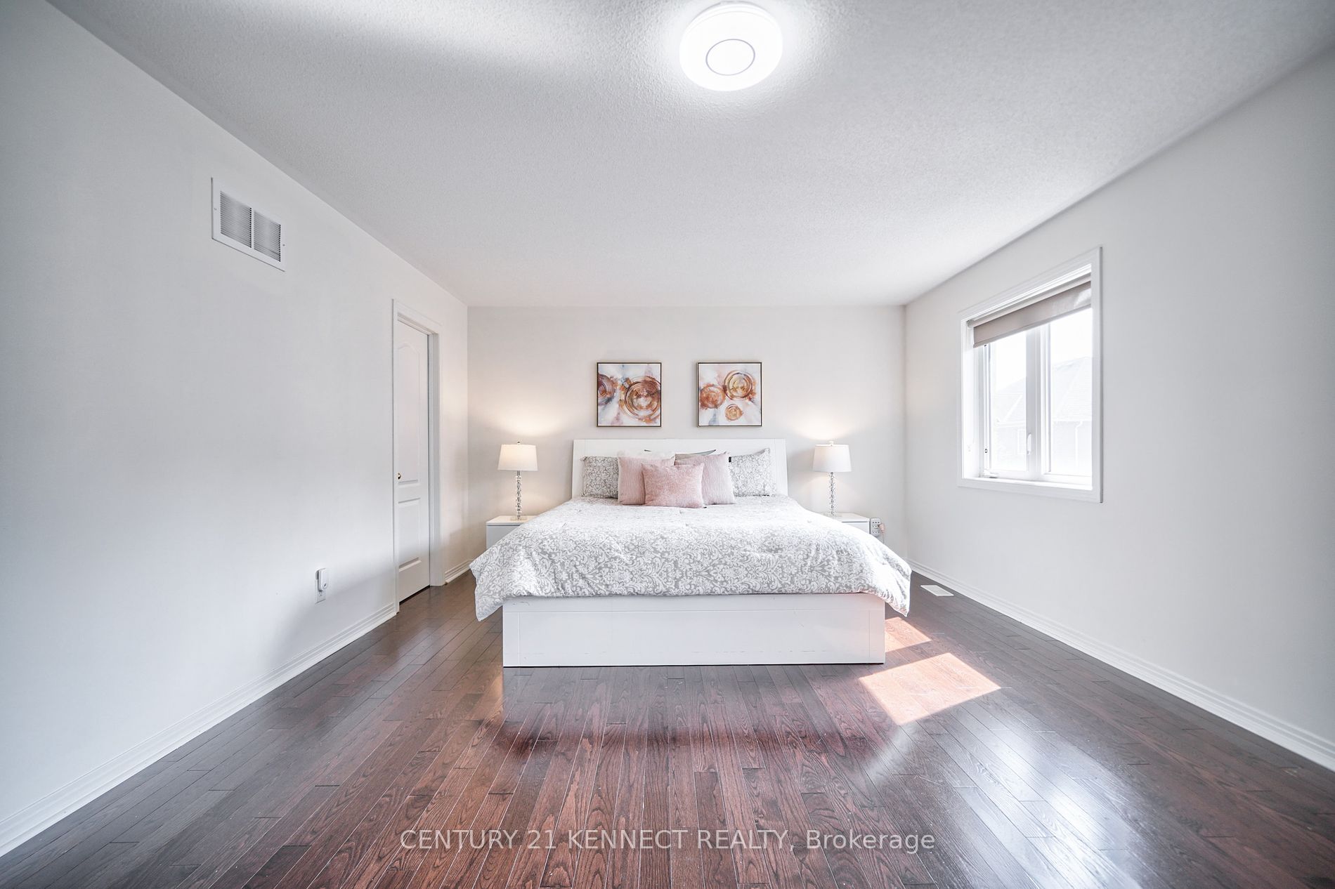 405 Dowson Loop