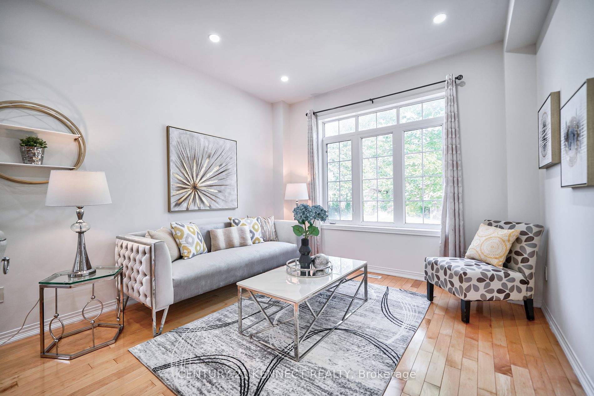 405 Dowson Loop