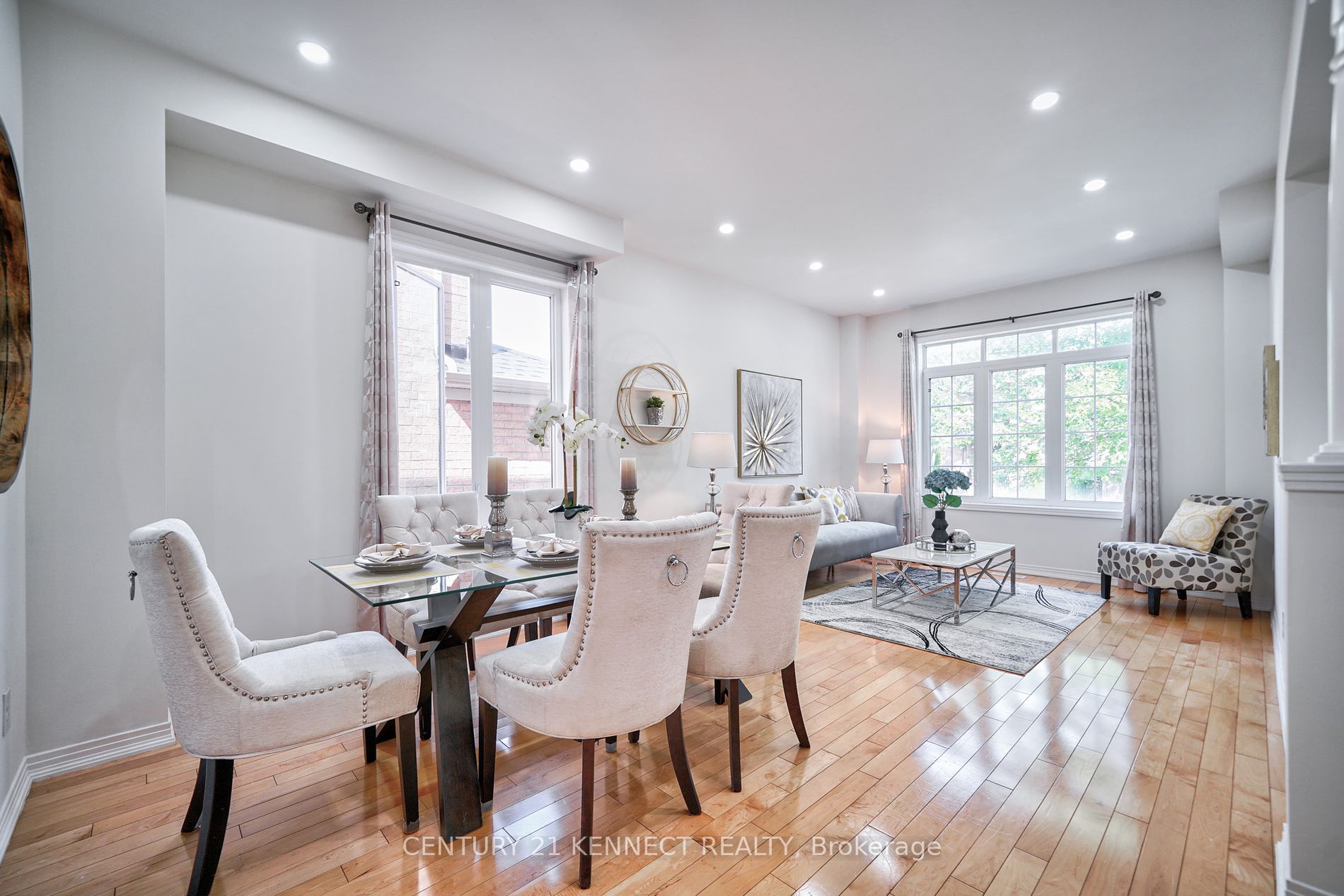 405 Dowson Loop