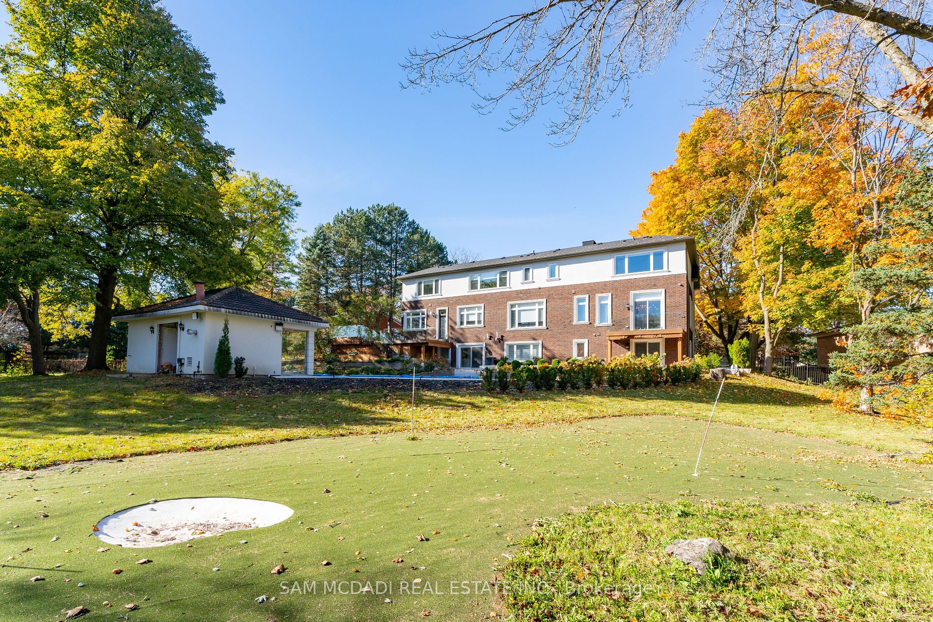 470 Warren Rd