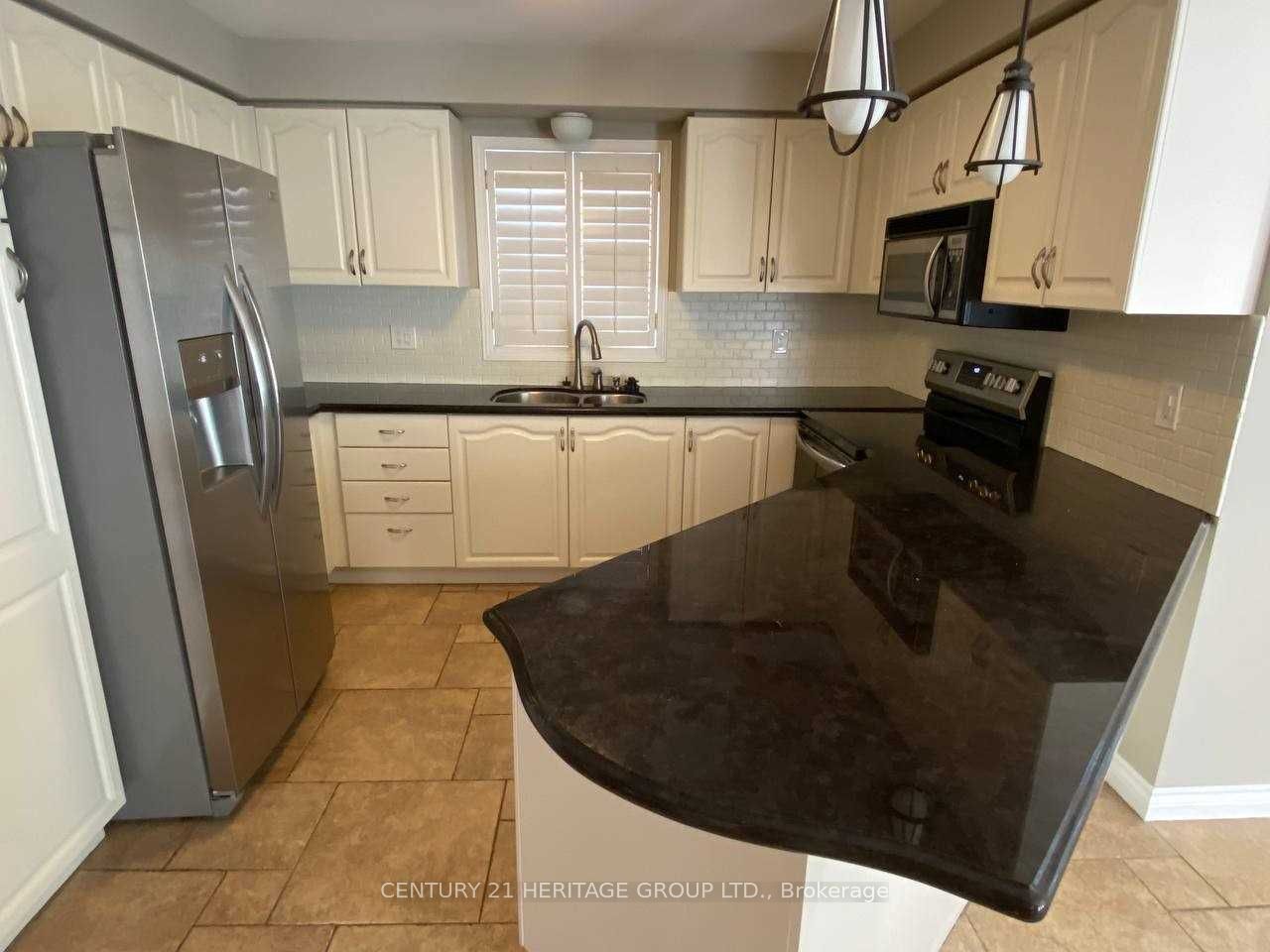 27 Charing Cres