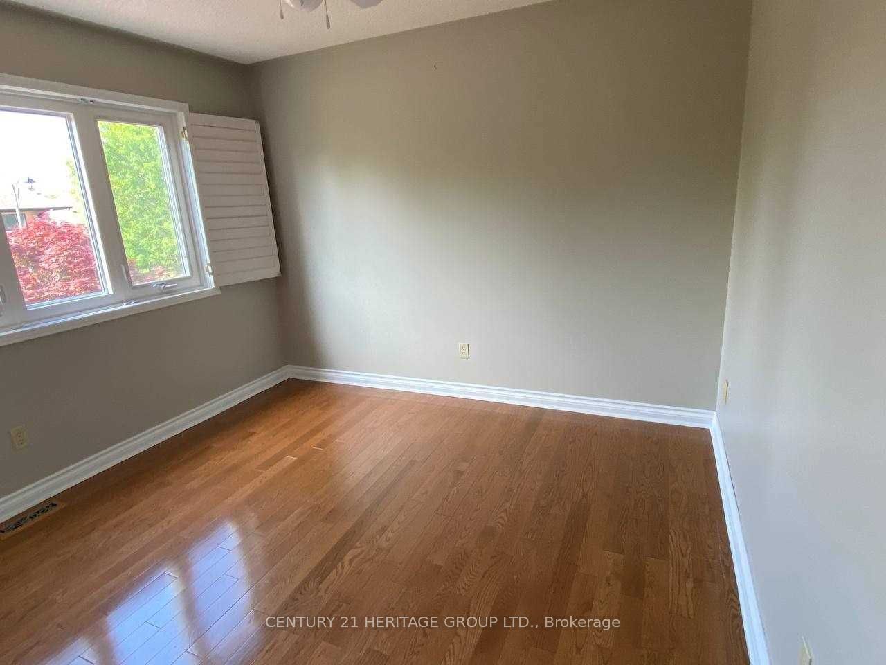 27 Charing Cres