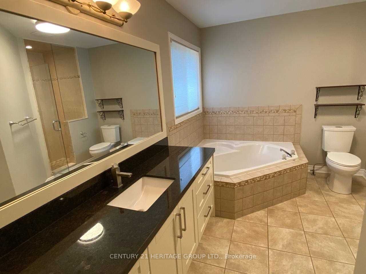 27 Charing Cres
