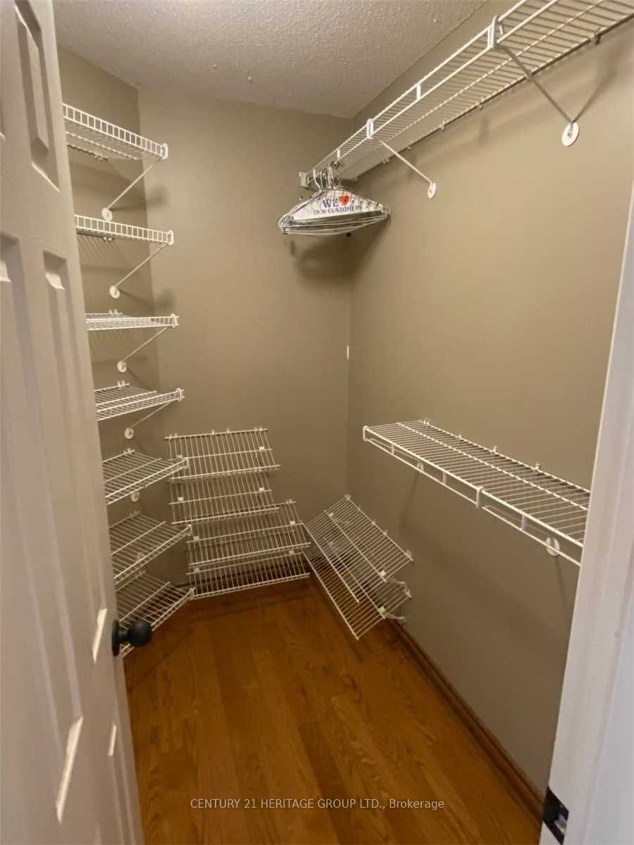 27 Charing Cres