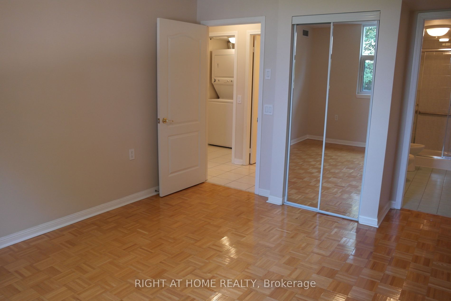 2506 Rutherford Rd, #216